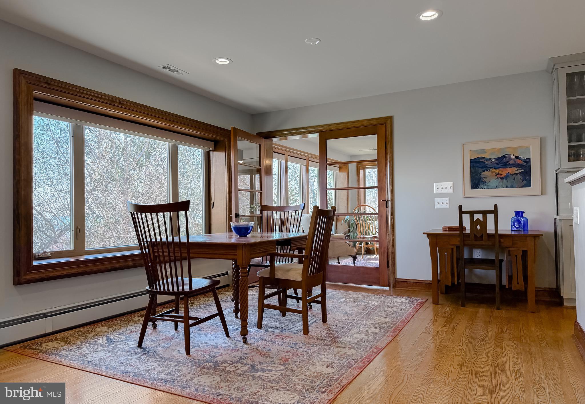 LONG BEACH - Residential