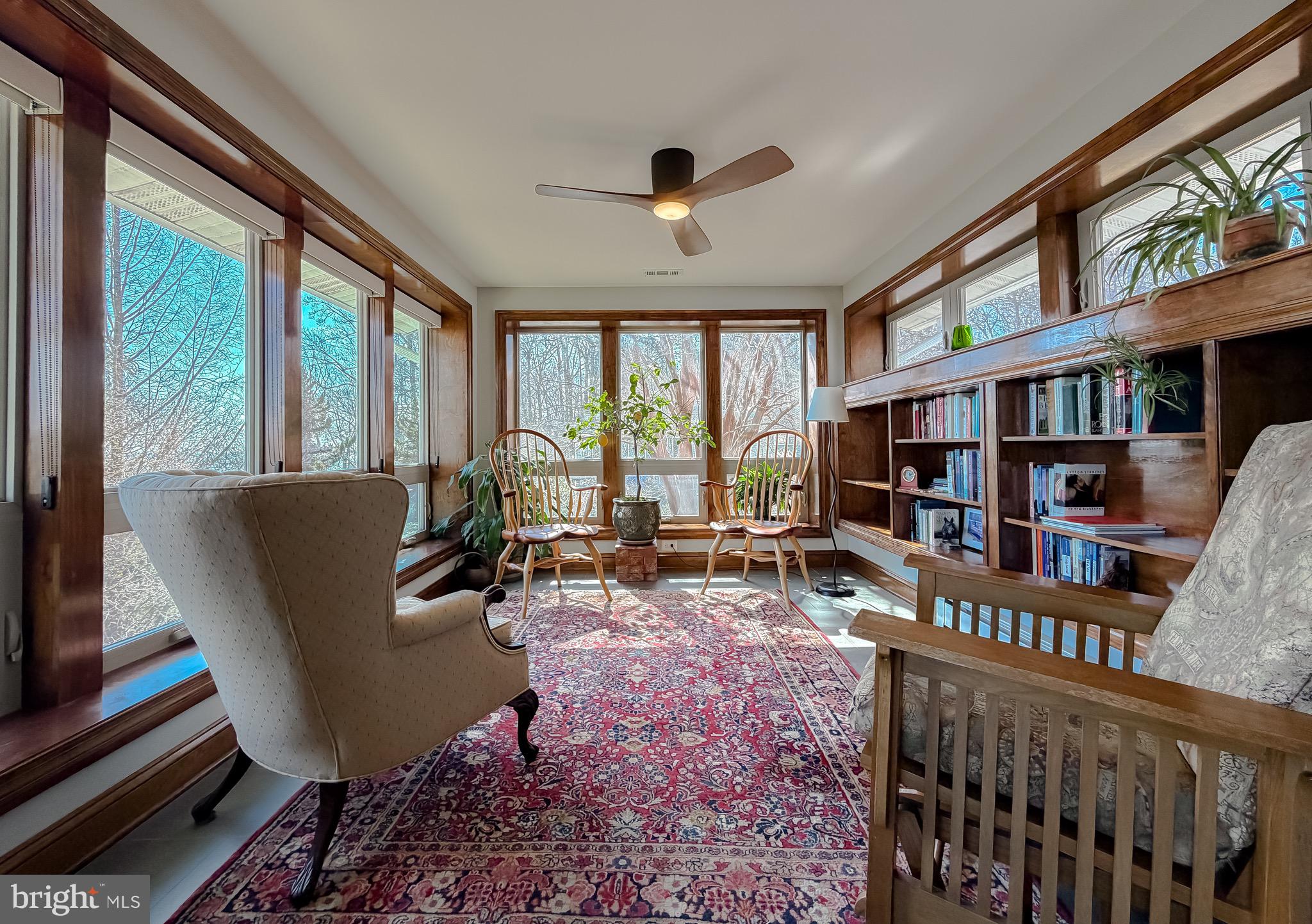 LONG BEACH - Residential