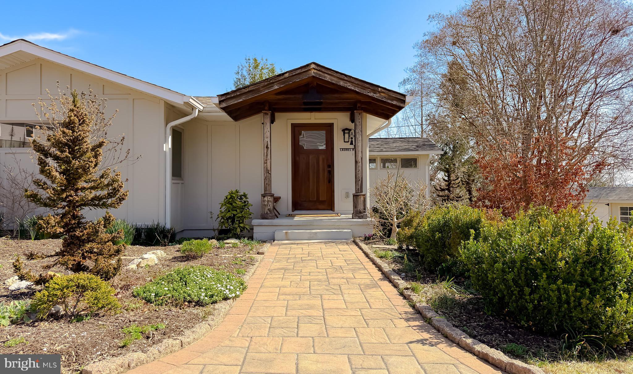 LONG BEACH - Residential