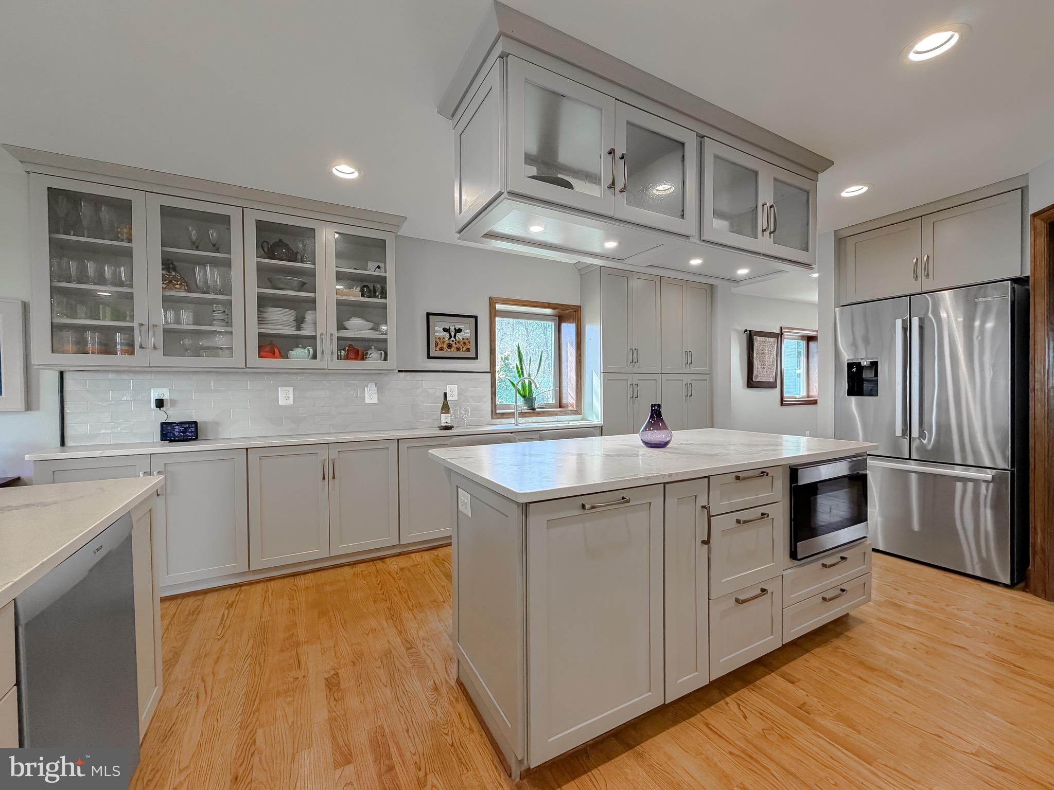 LONG BEACH - Residential