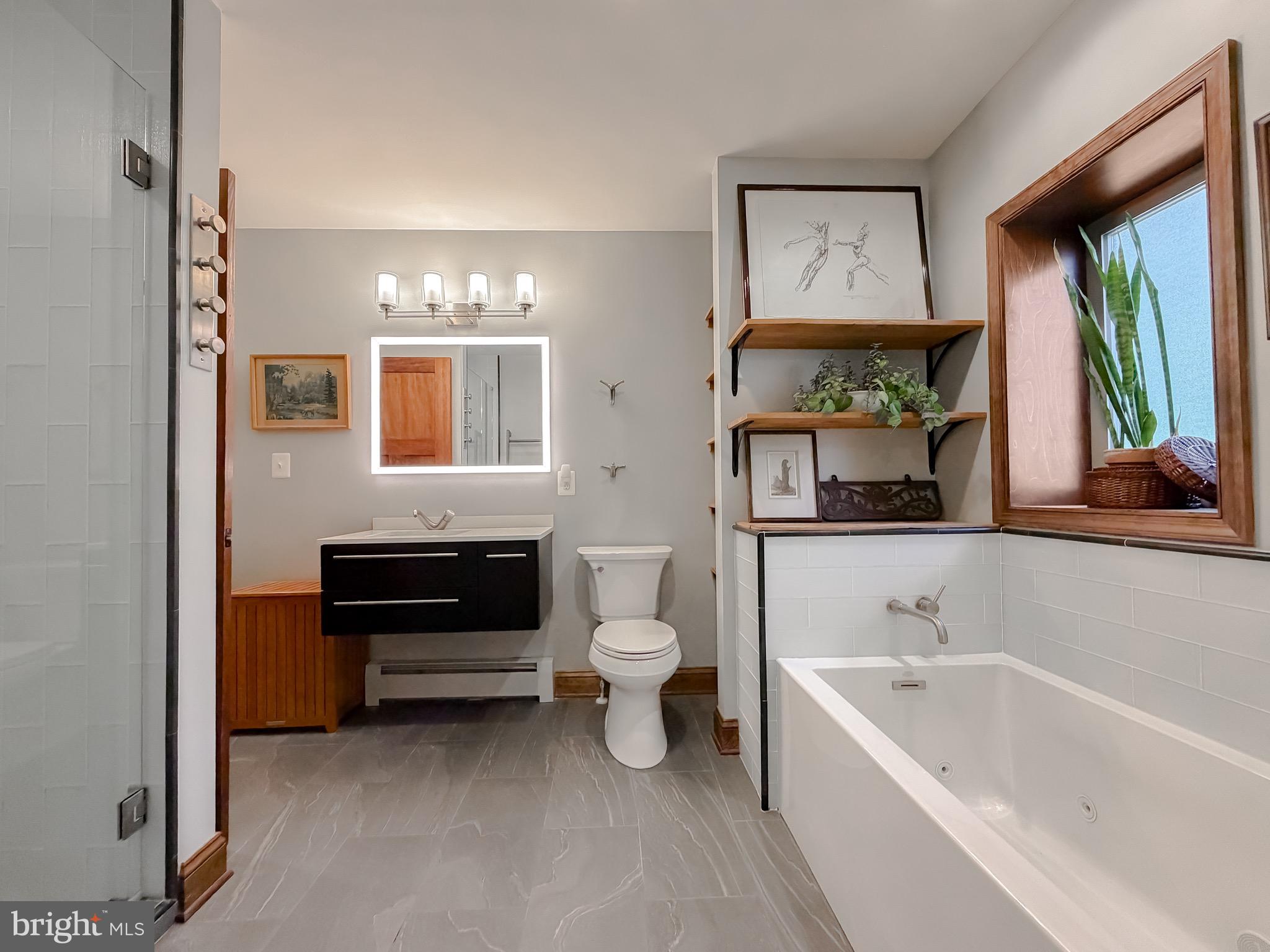 LONG BEACH - Residential