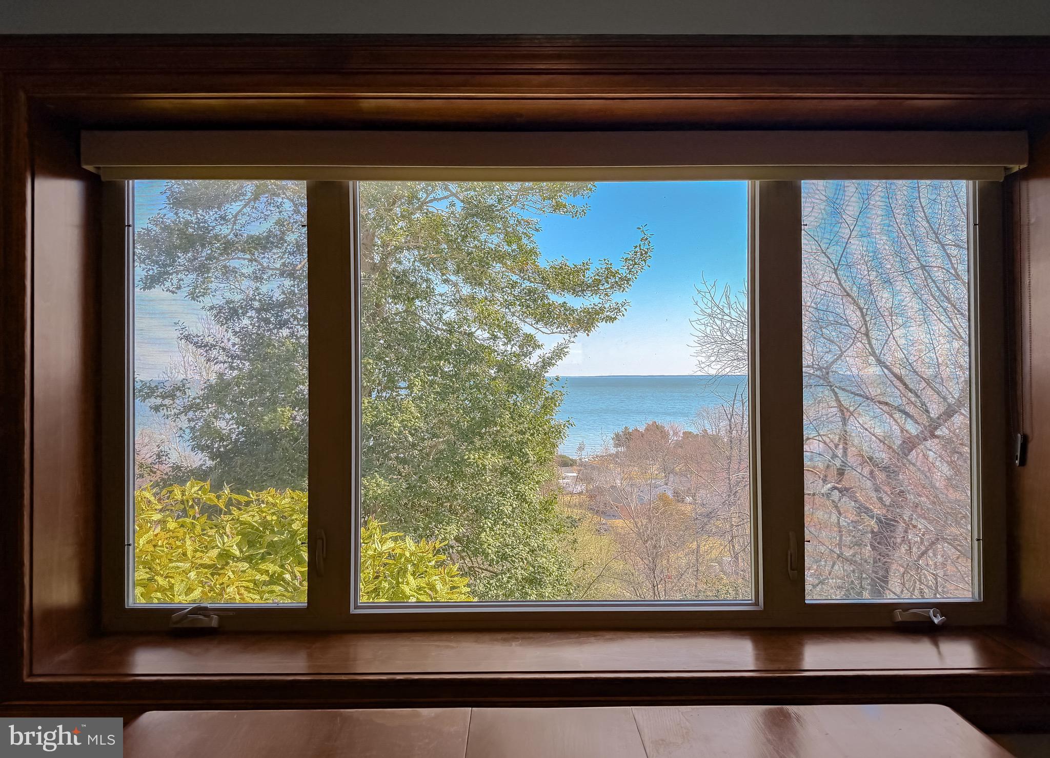 LONG BEACH - Residential