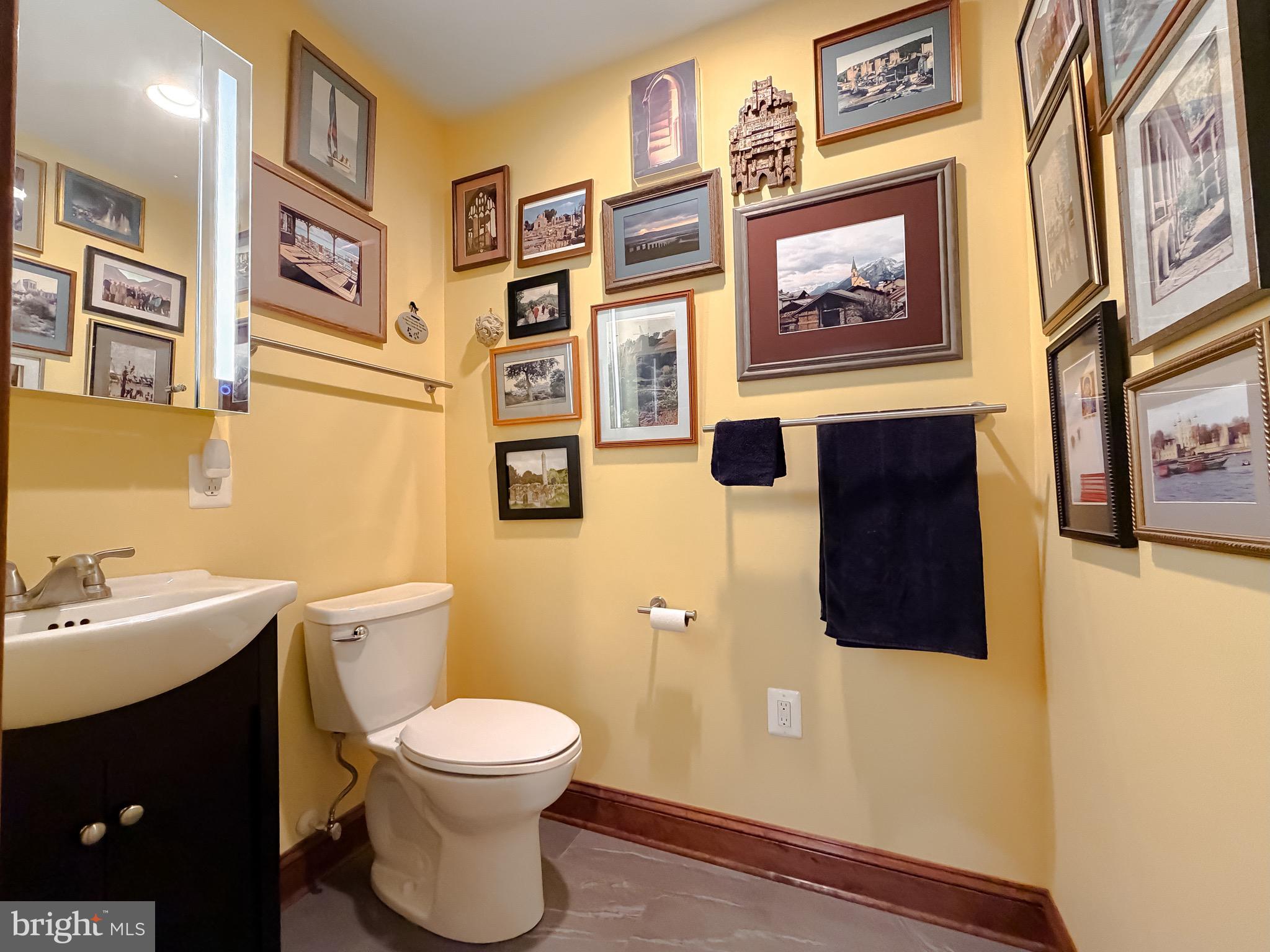 LONG BEACH - Residential