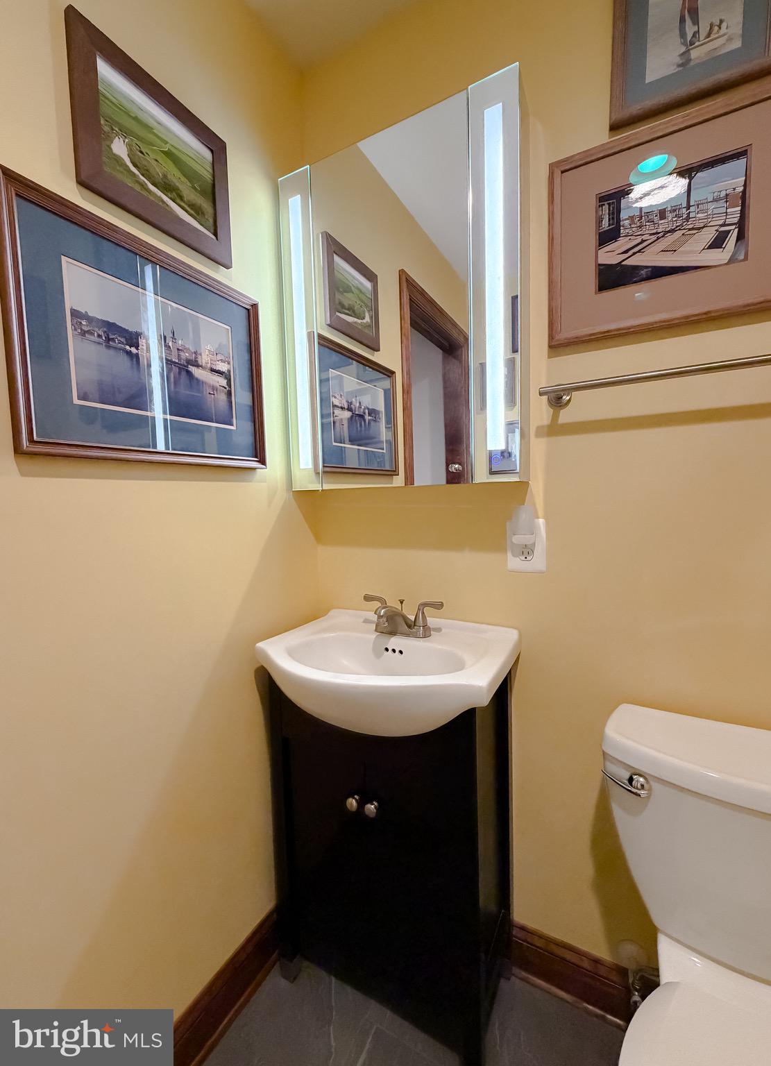 LONG BEACH - Residential