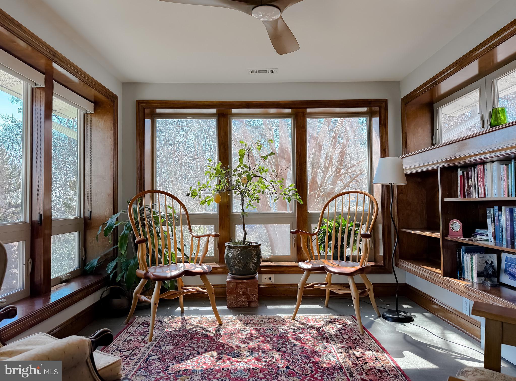 LONG BEACH - Residential