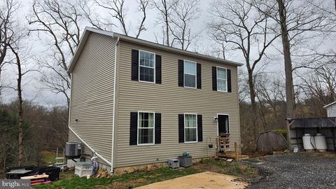 Homes For Sale - 6784 Herbst Road<br/> RED LION, PA 17356