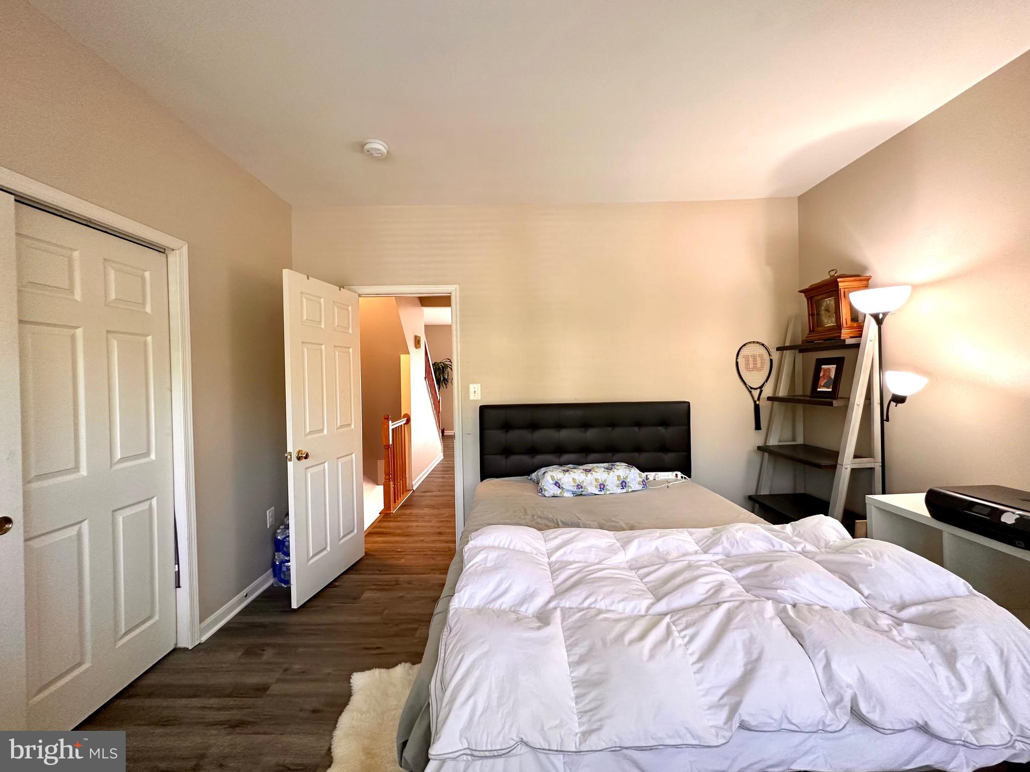 MCNAIR FARMS LANDBAY - Residential Lease