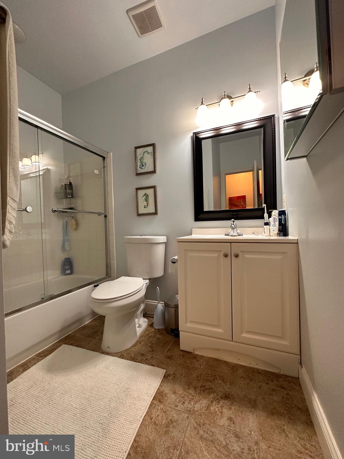 MCNAIR FARMS LANDBAY - Residential Lease