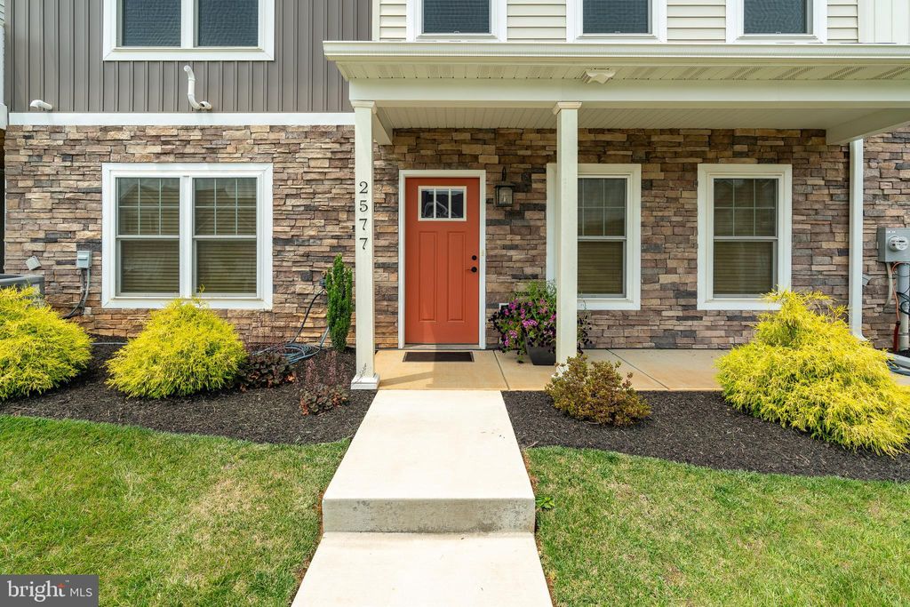 Photo of 2577 CAMAS LN, EAST PETERSBURG, PA 17520 (MLS # PALA2036592)