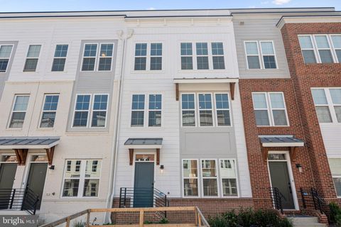 Photo of 3562 Margaret Jones Pl, ROCKVILLE, MD 20852 (MLS # MDMC2202328)