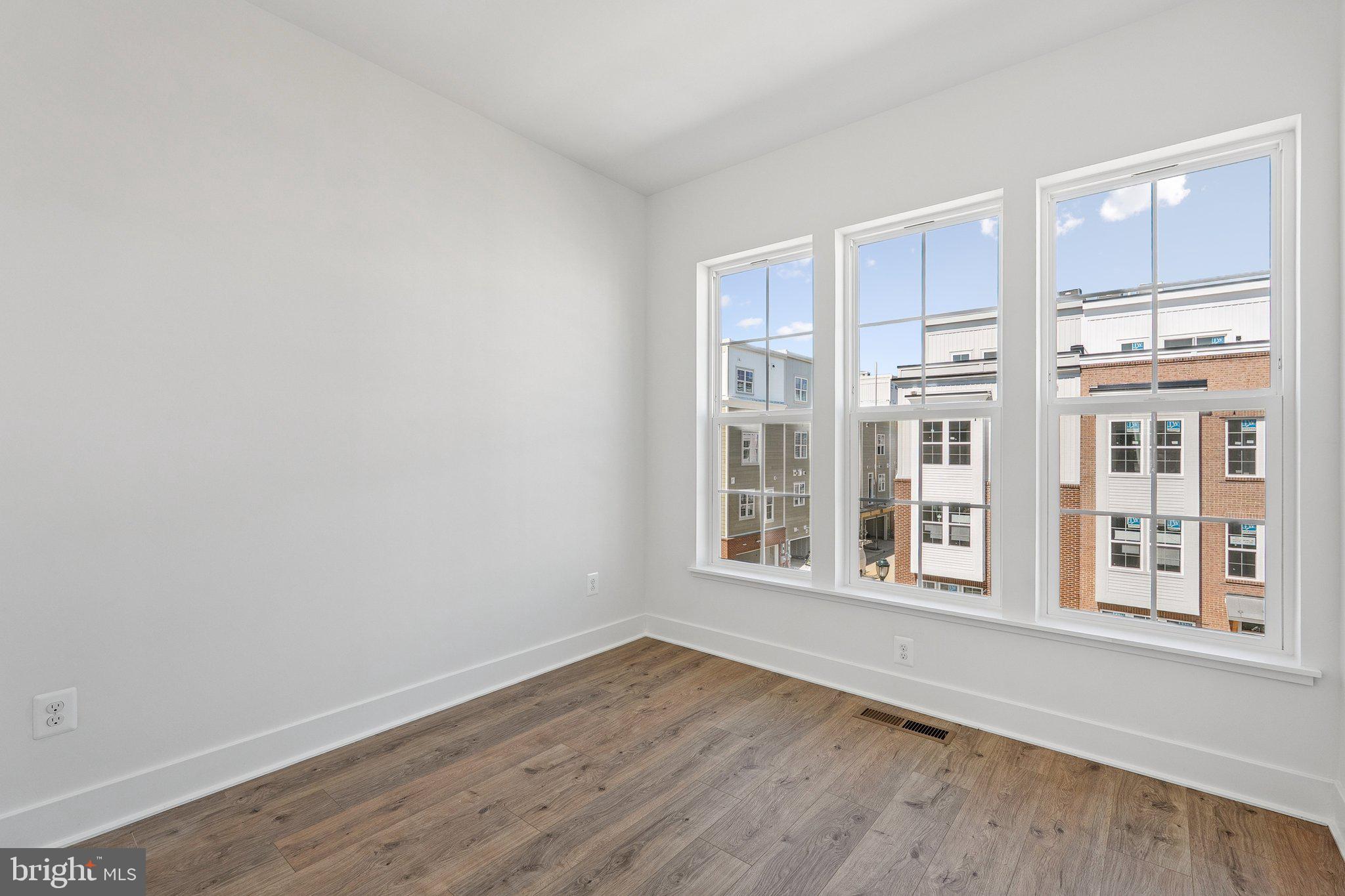 KING FARM - Residential