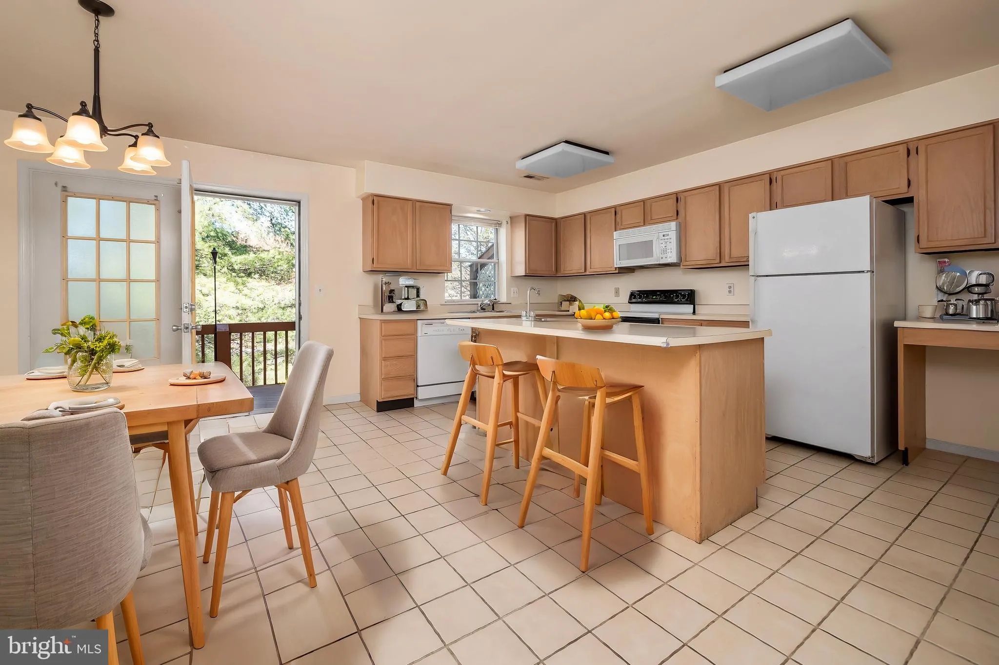 Bethlehem, Pennsylvania 18017, United States, 3 Bedrooms Bedrooms, ,3 BathroomsBathrooms,Residential,Active,95441