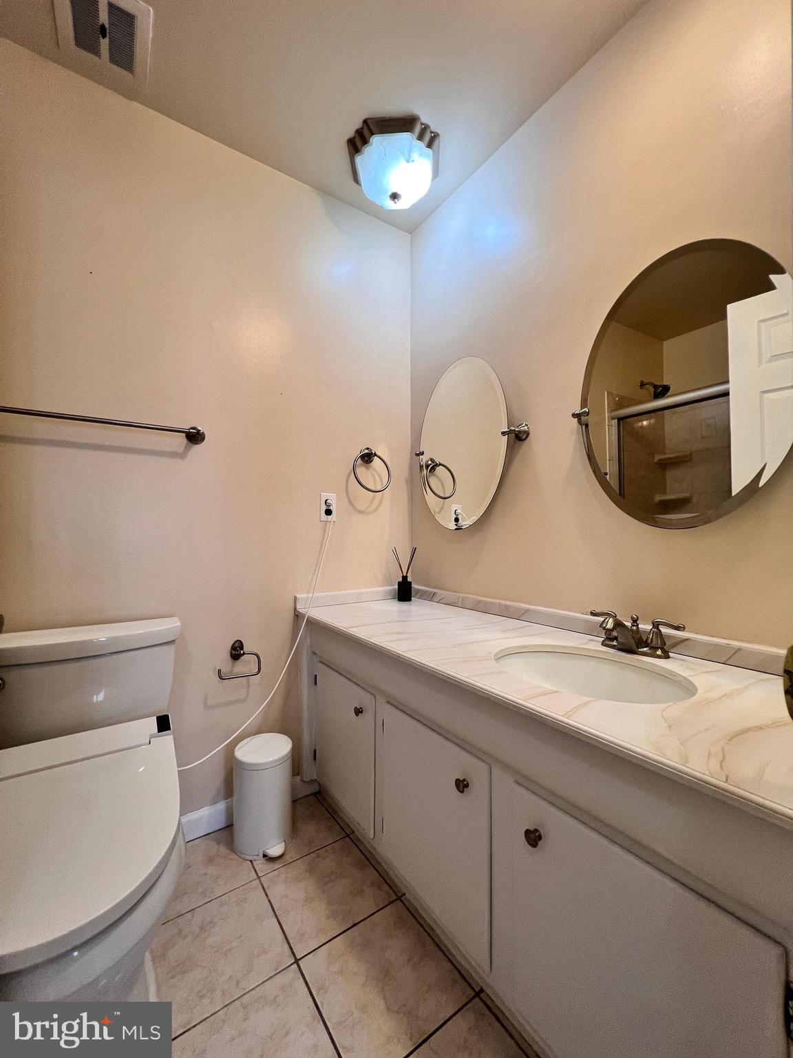 VILLAGE OF WILDE LAKE - Residential Lease