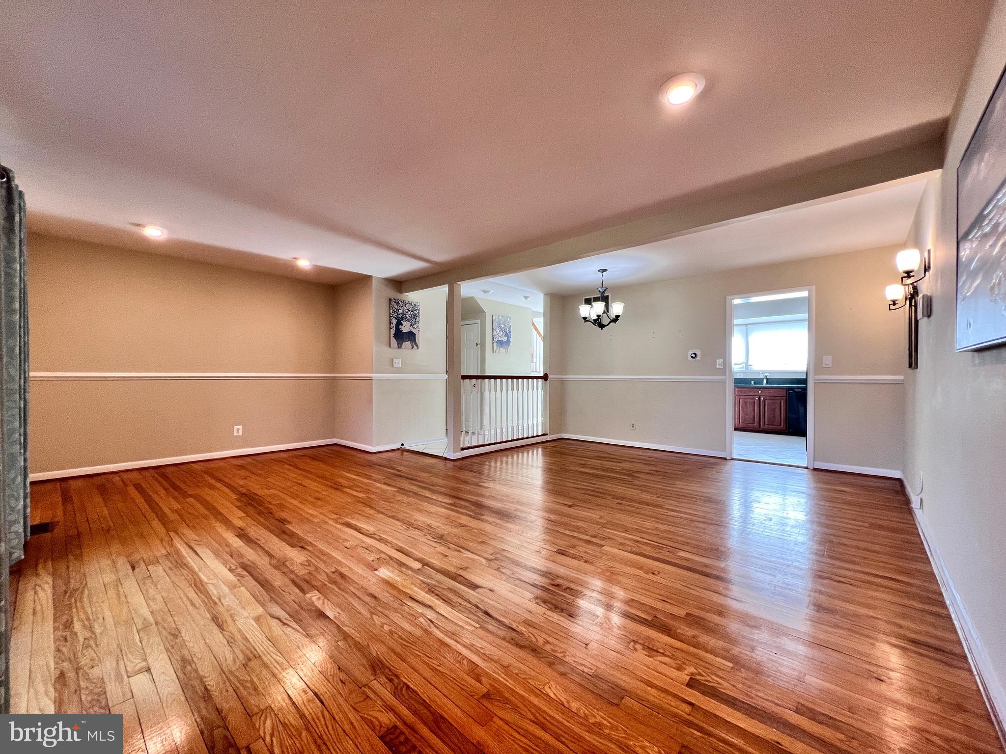 VILLAGE OF WILDE LAKE - Residential Lease