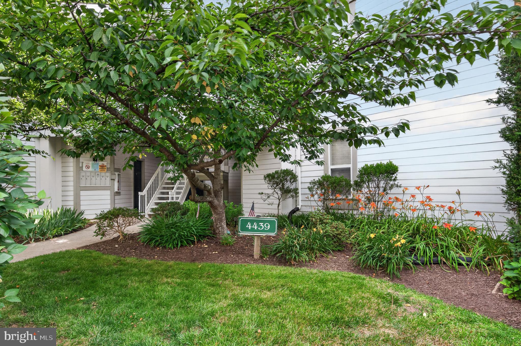 4439 FAIR STONE DRIVE 201