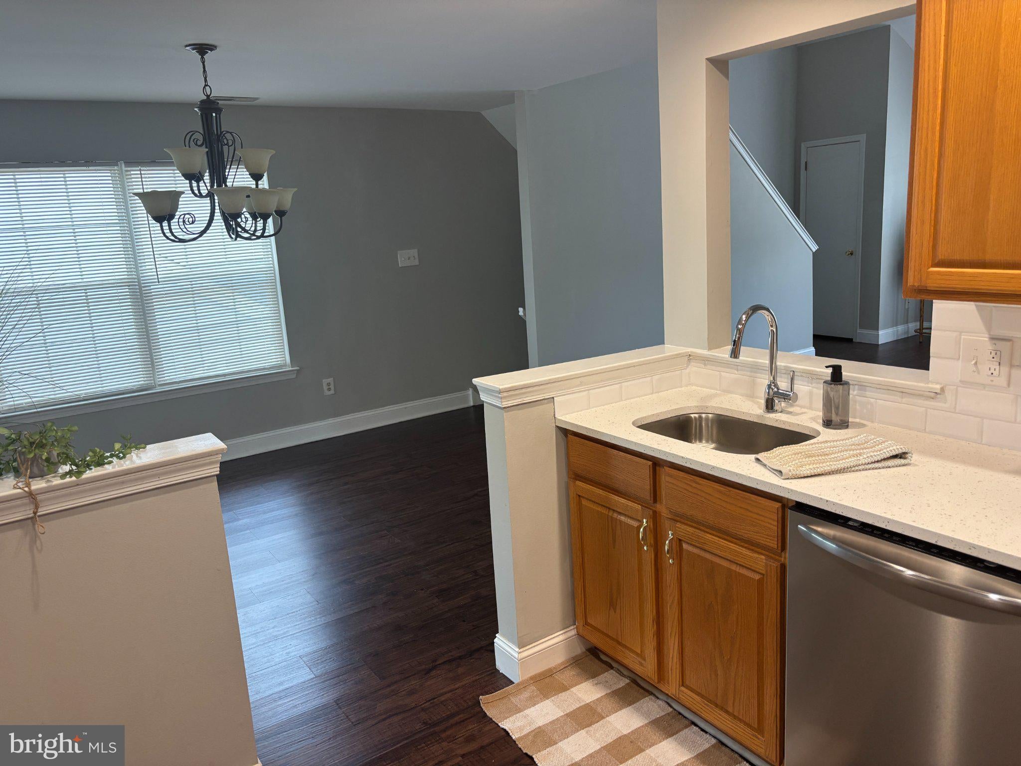 Property Search 1002 SQUIRREL ROAD