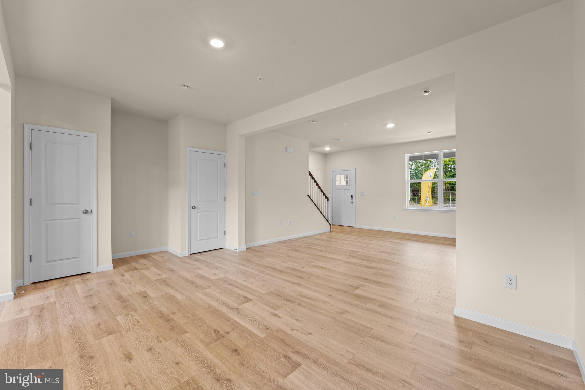 PERRY MILL - Residential