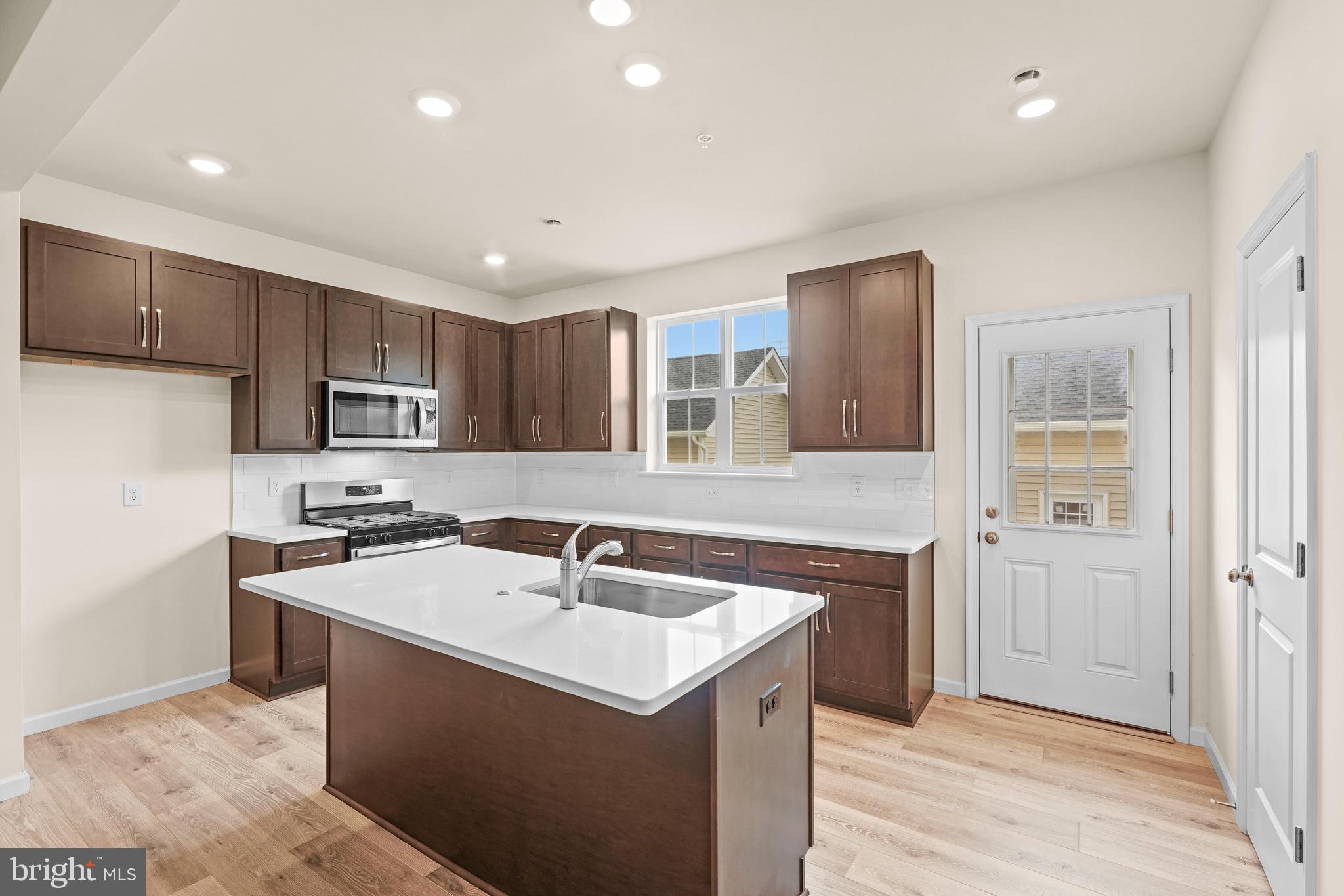 PERRY MILL - Residential