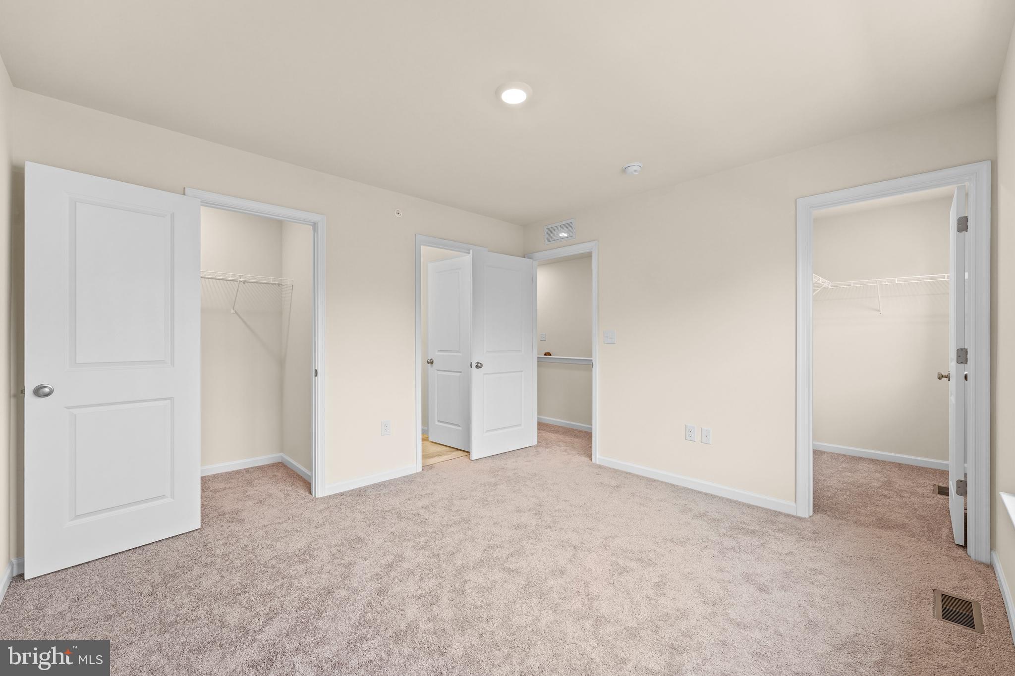 PERRY MILL - Residential