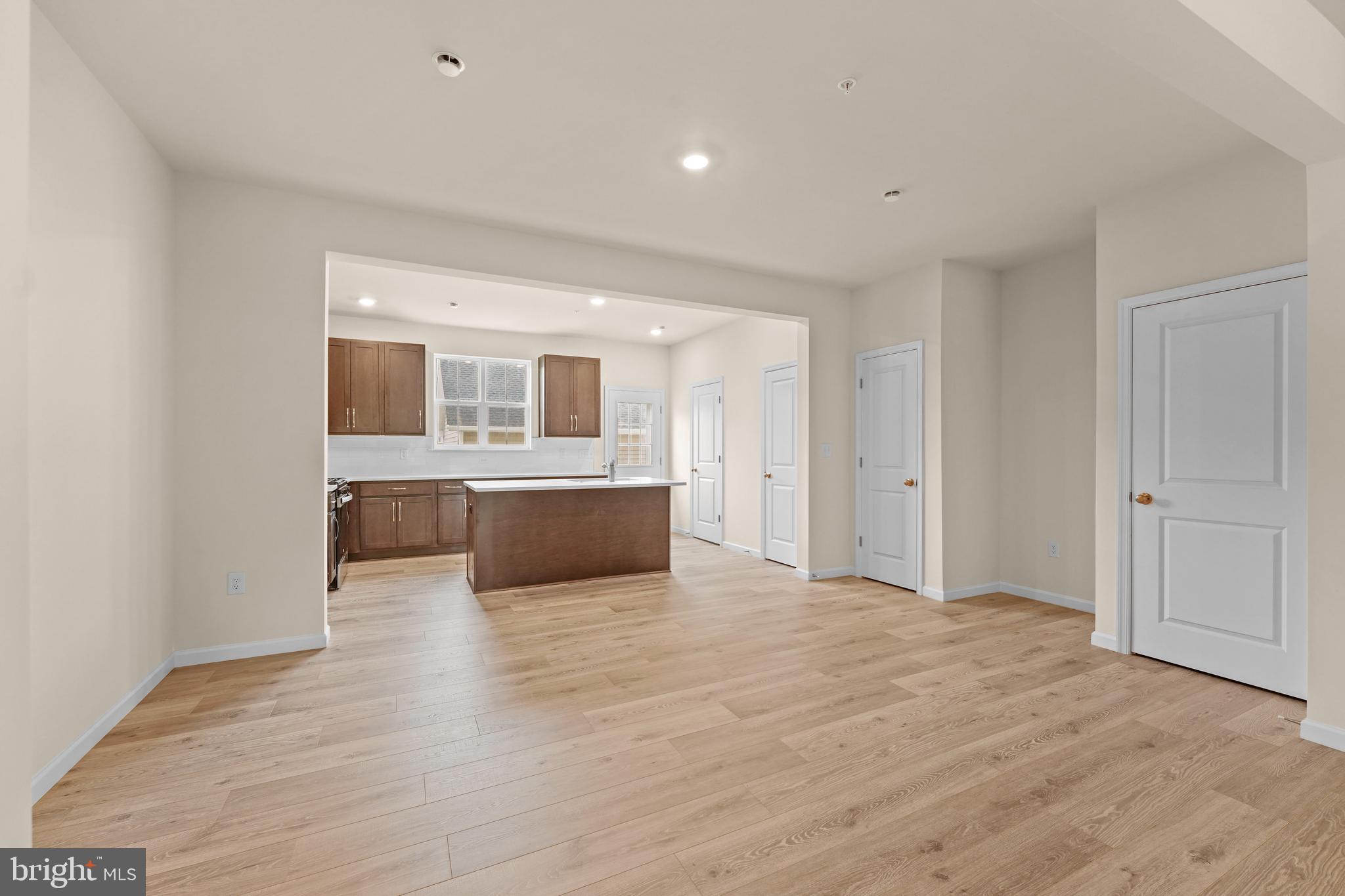 PERRY MILL - Residential