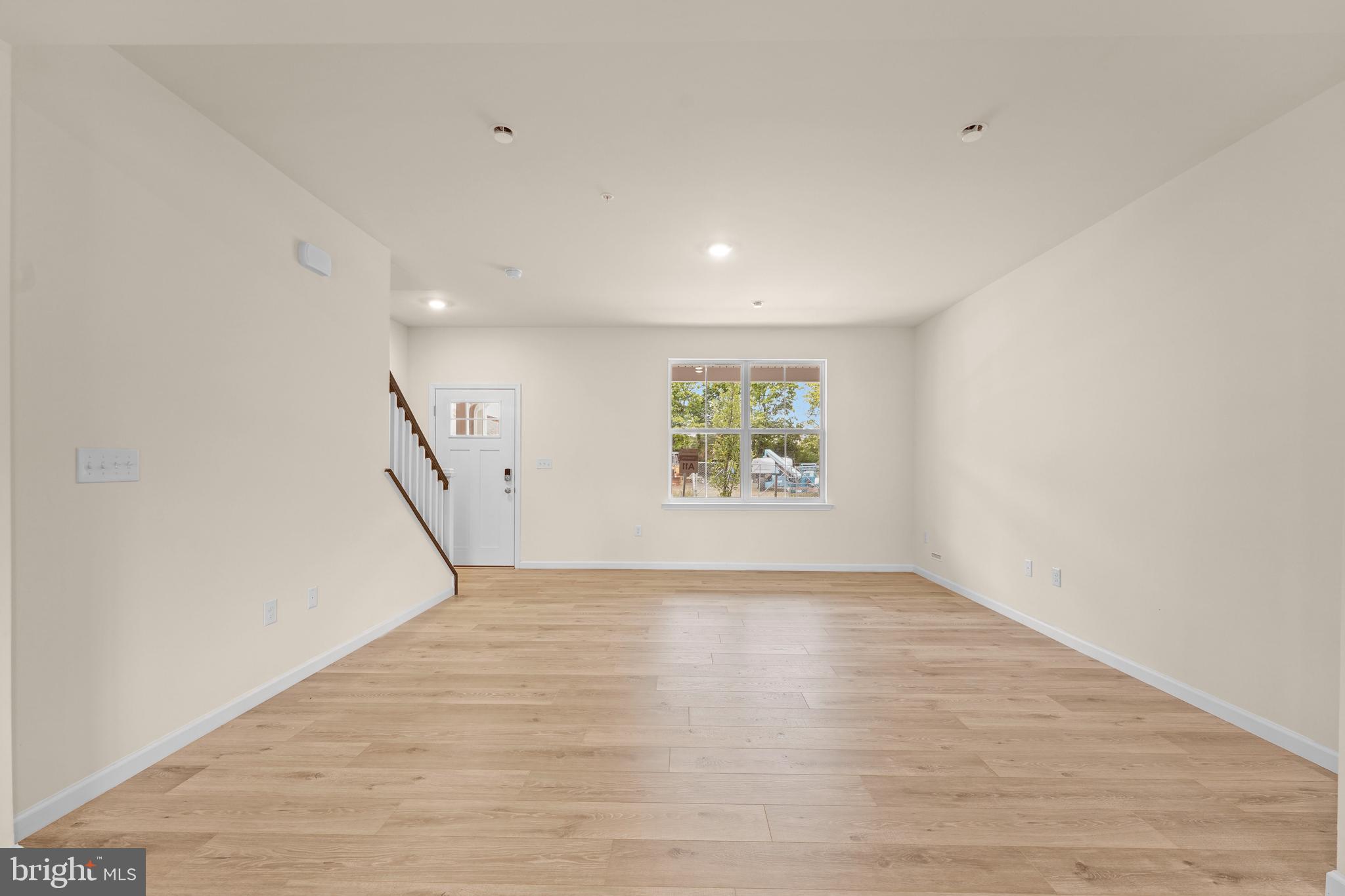 PERRY MILL - Residential