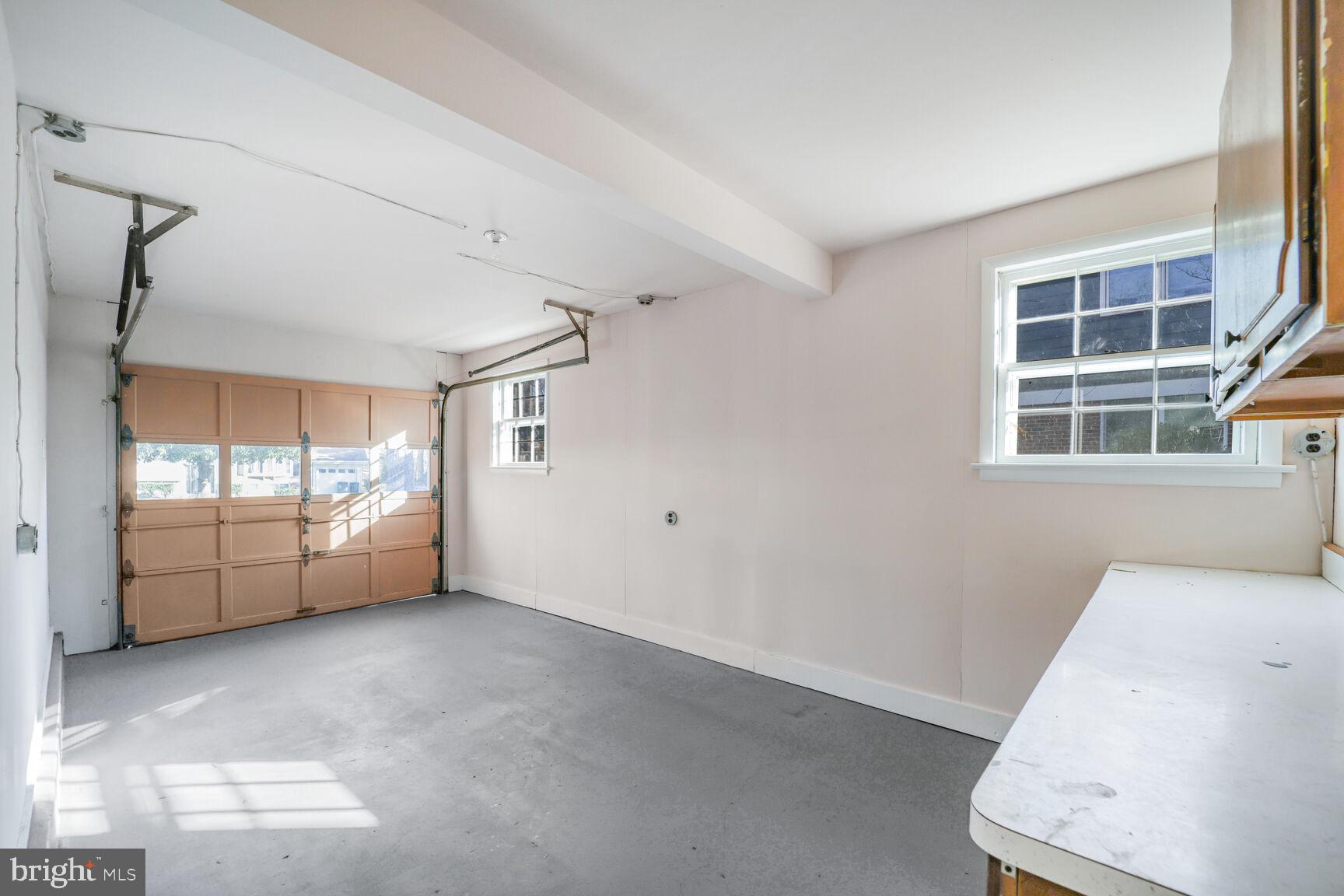 RIVERSIDE ESTATES - Residential