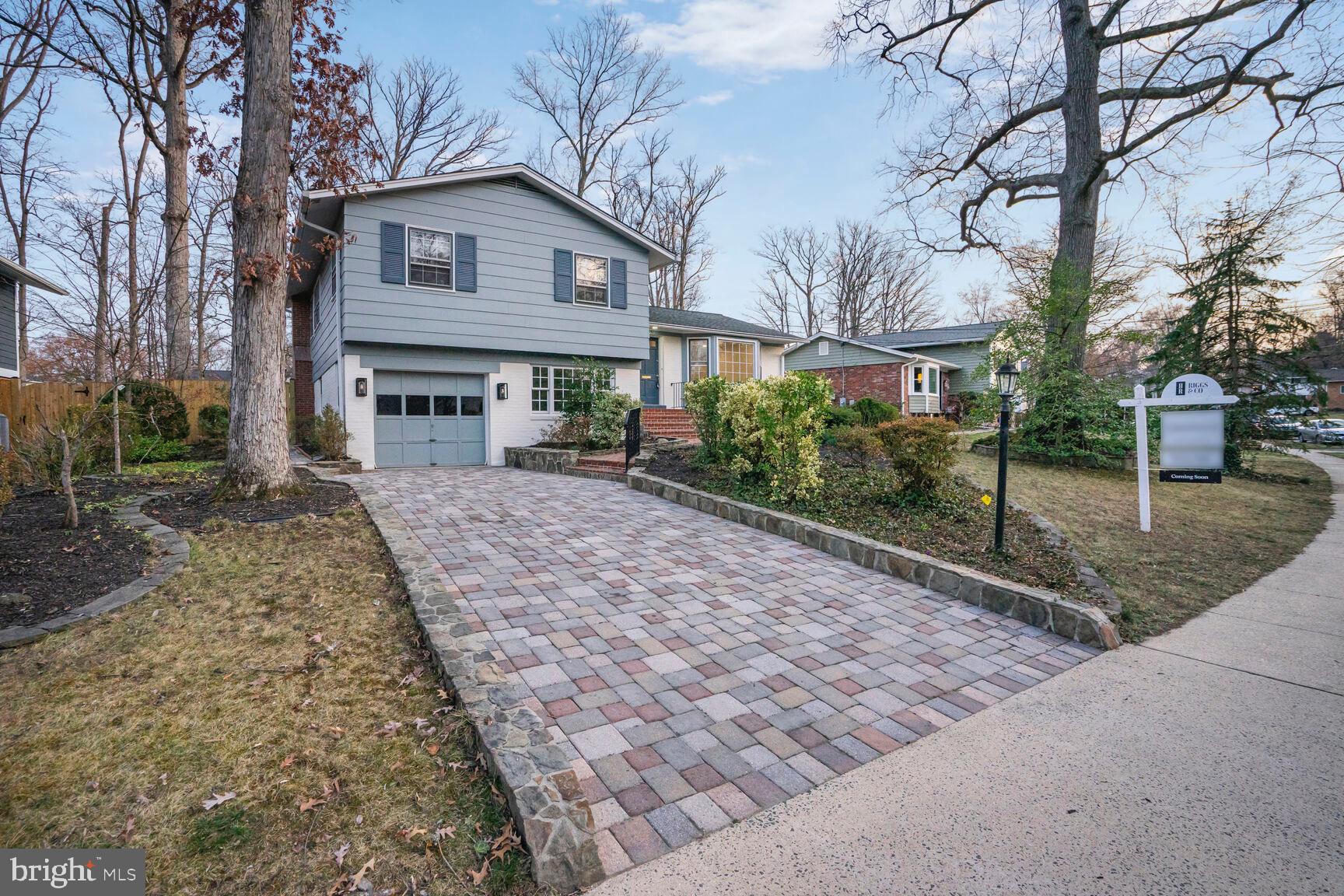 RIVERSIDE ESTATES - Residential