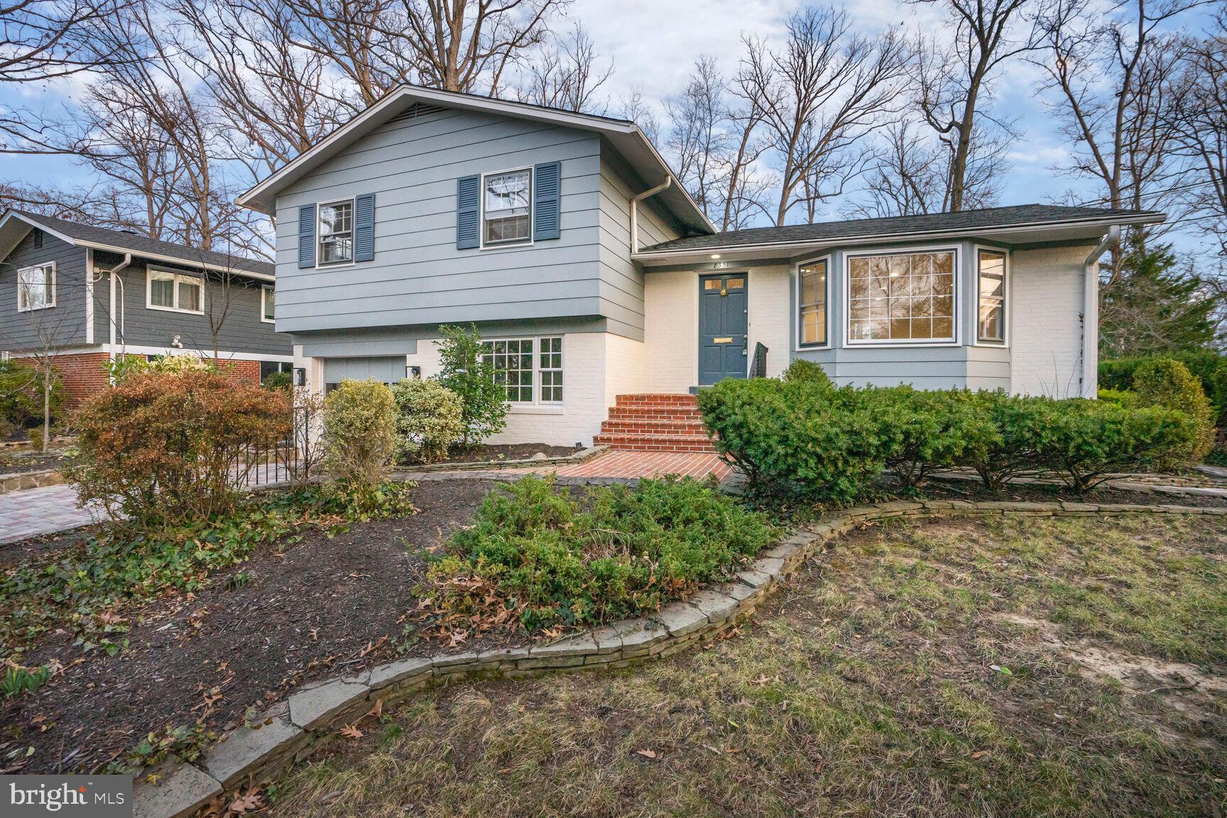 RIVERSIDE ESTATES - Residential