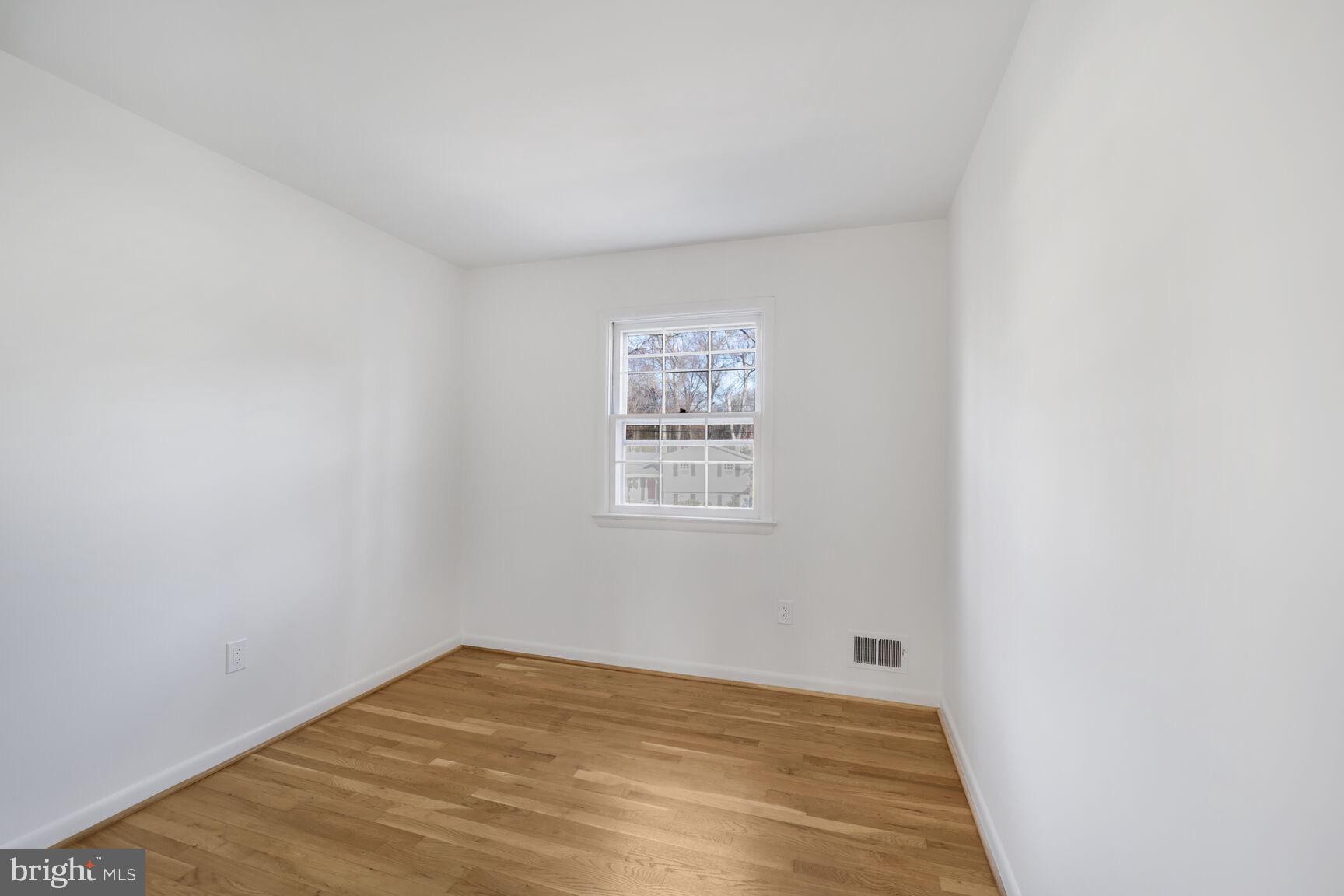 RIVERSIDE ESTATES - Residential