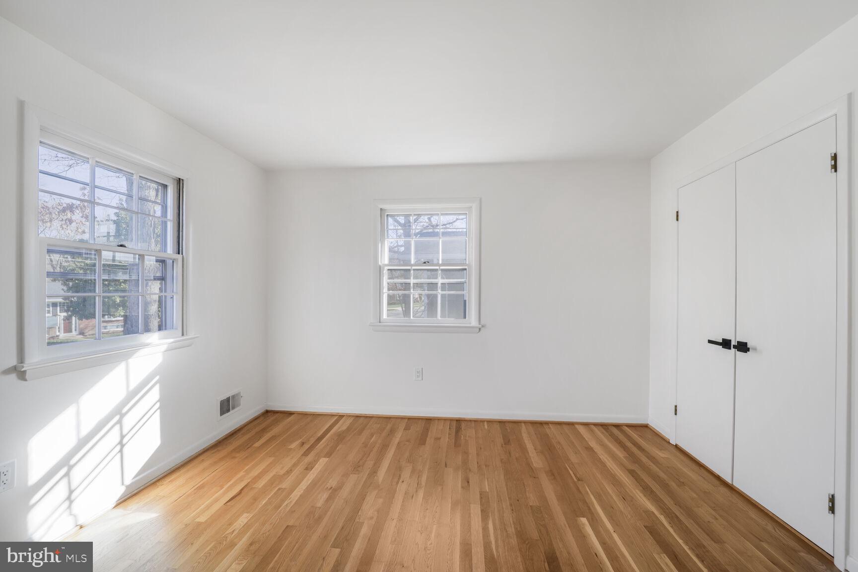 RIVERSIDE ESTATES - Residential