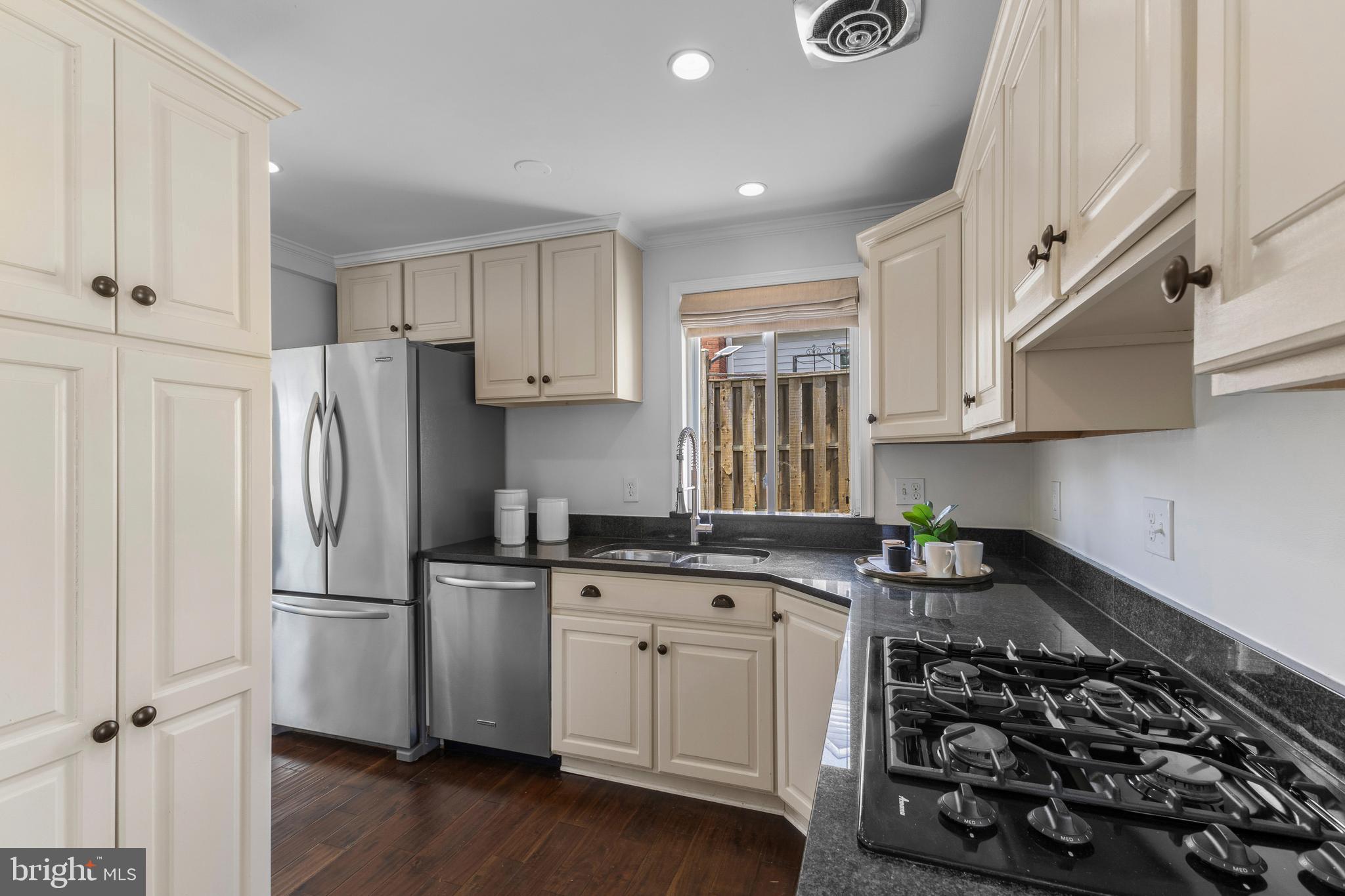 OVERLOOK TERRACE - Residential