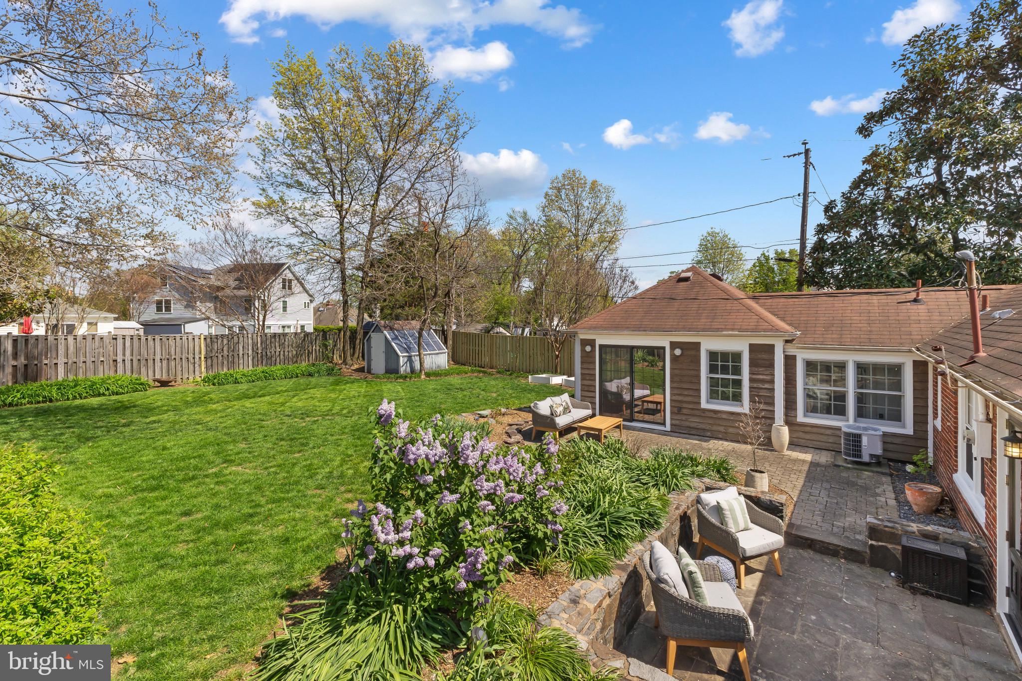 OVERLOOK TERRACE - Residential