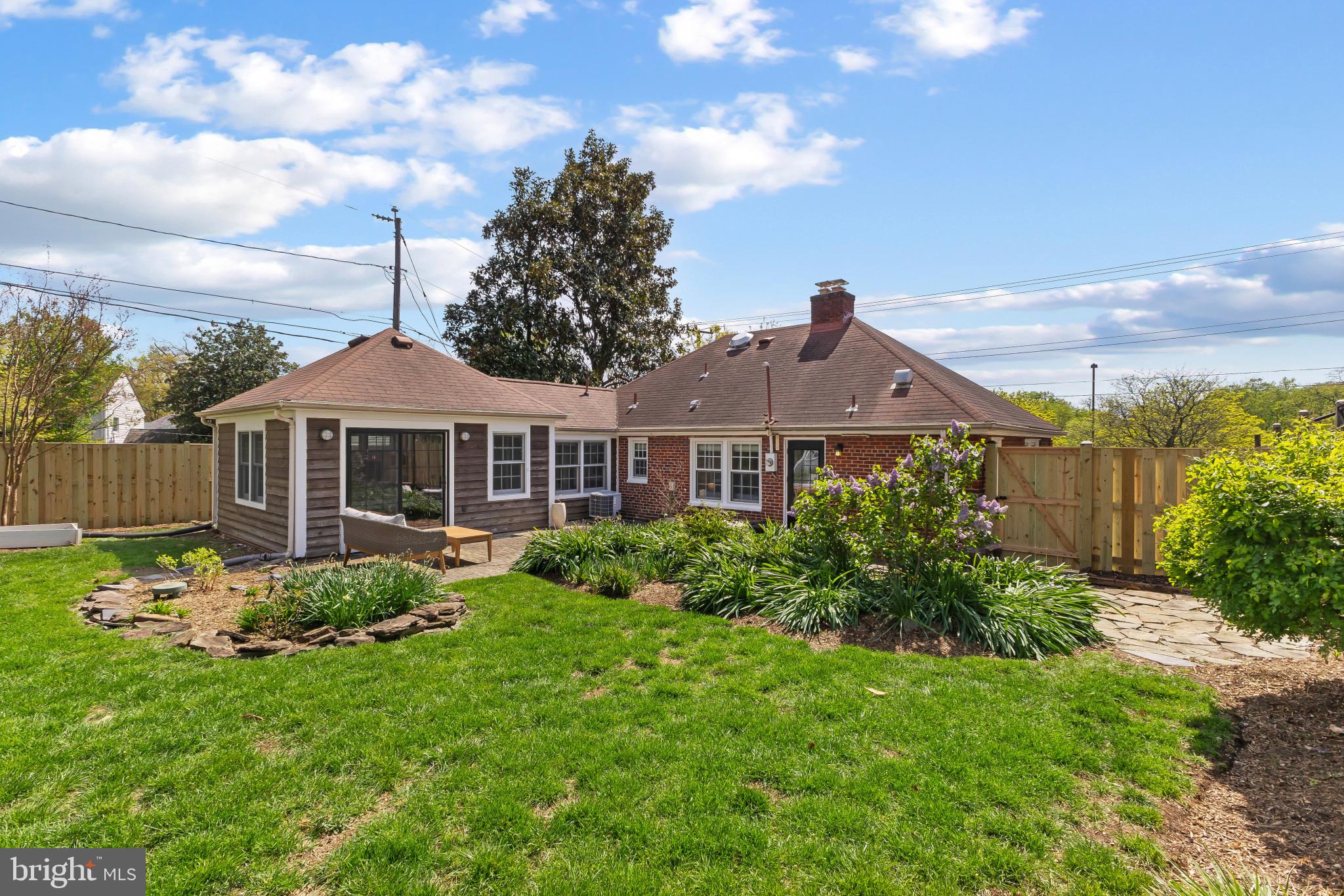 OVERLOOK TERRACE - Residential