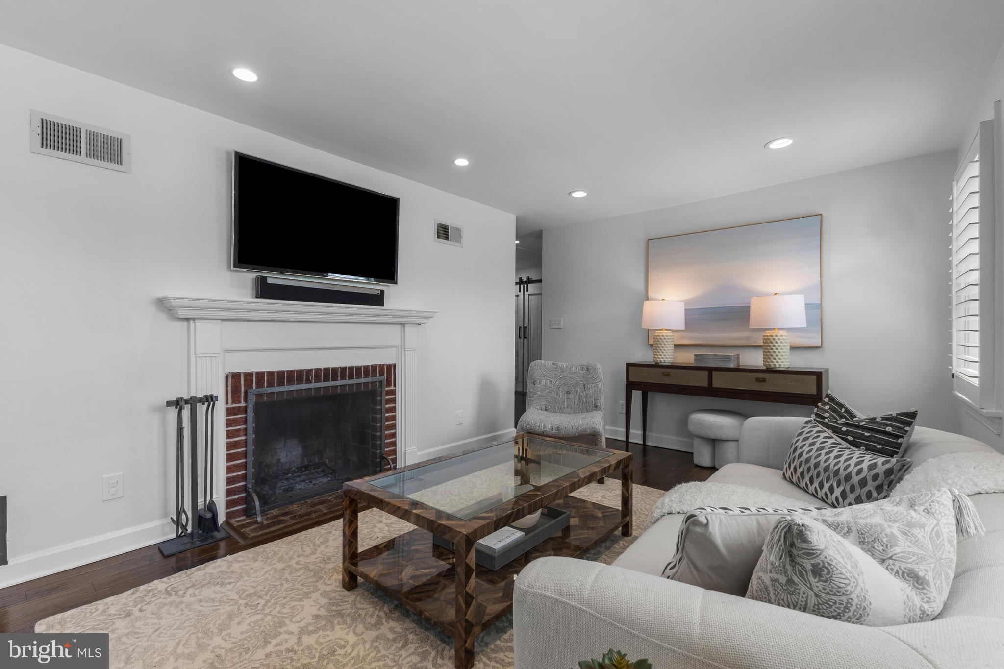 OVERLOOK TERRACE - Residential