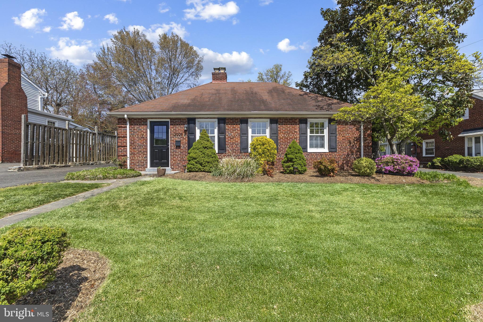 OVERLOOK TERRACE - Residential