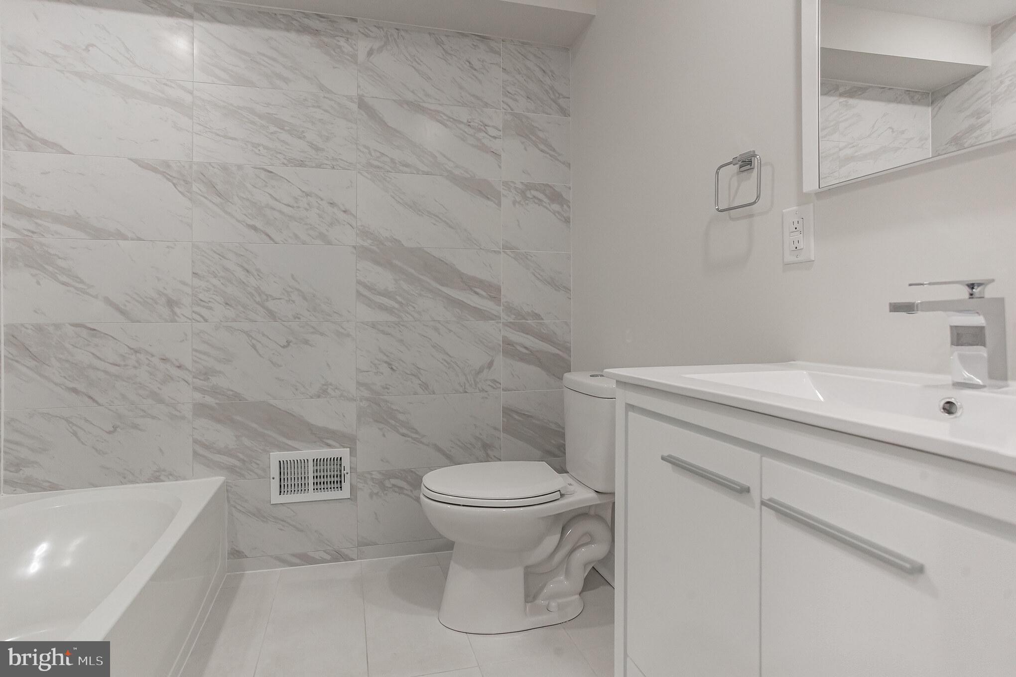 FISHTOWN - Residential Lease