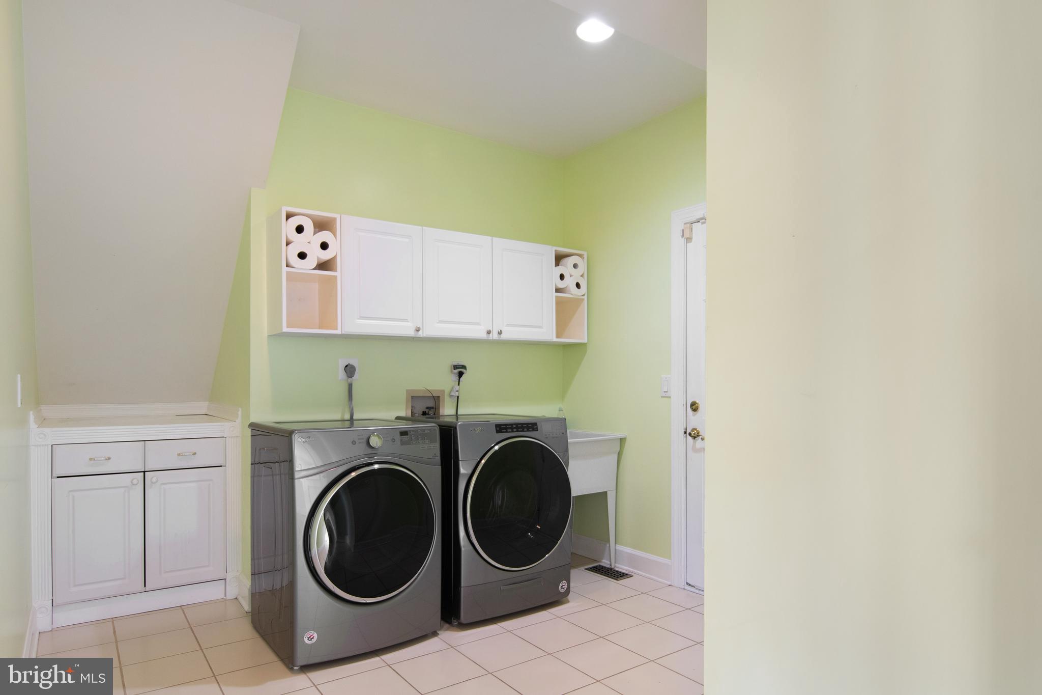 POTOMAC OVERLOOK - Residential