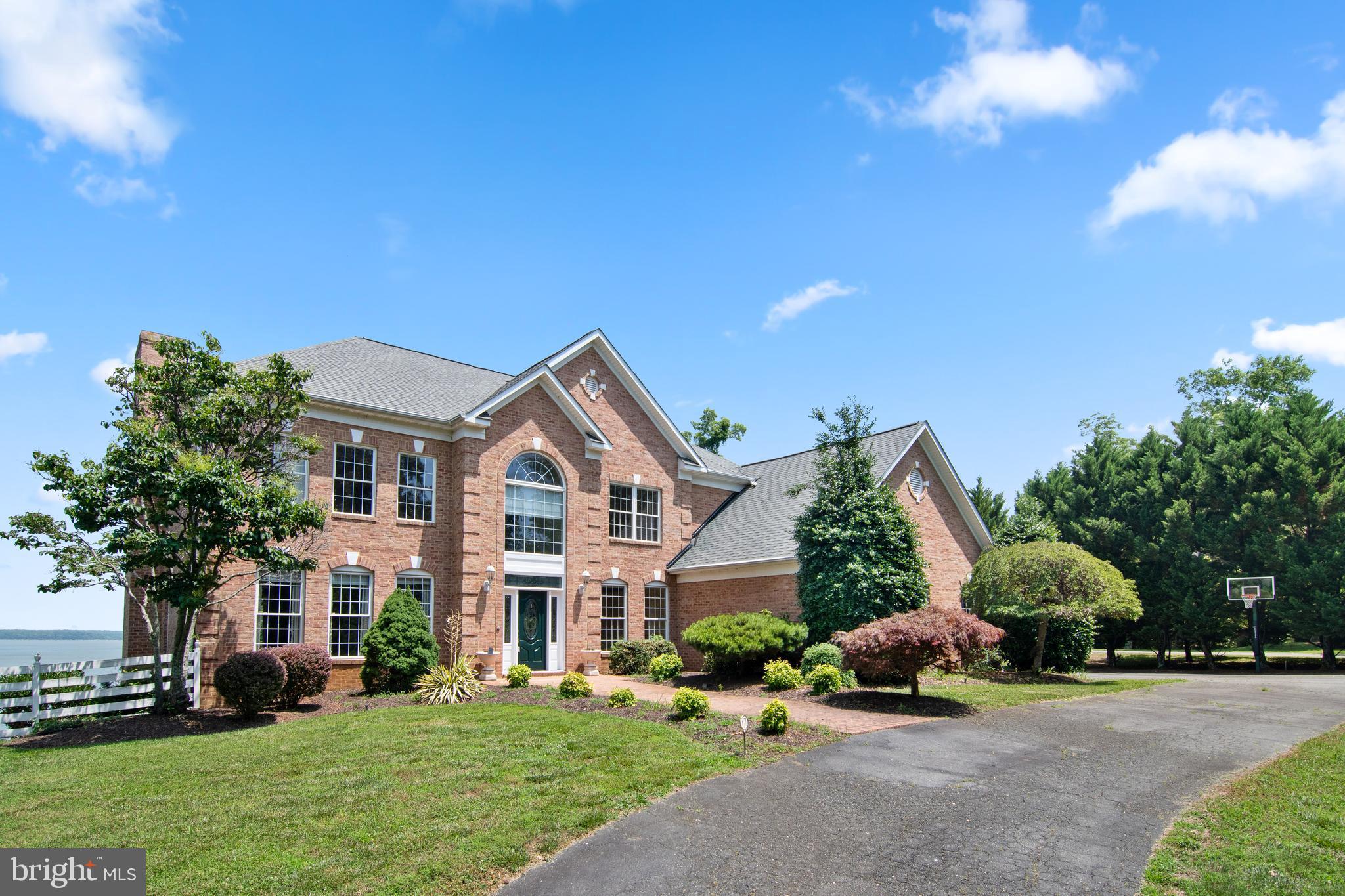 POTOMAC OVERLOOK - Residential