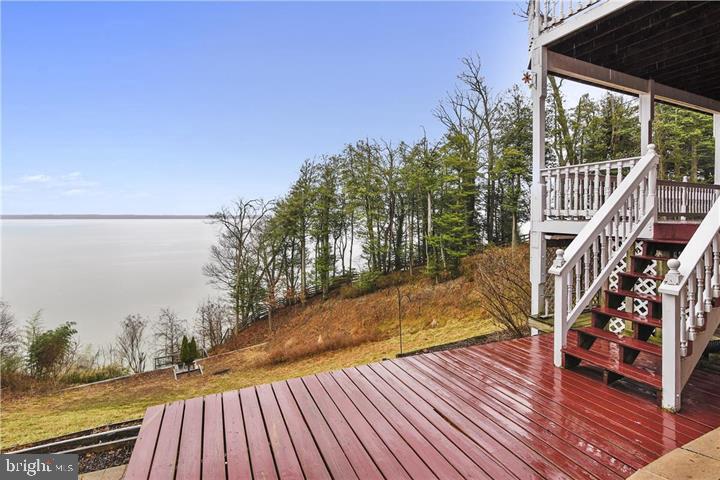 POTOMAC OVERLOOK - Residential