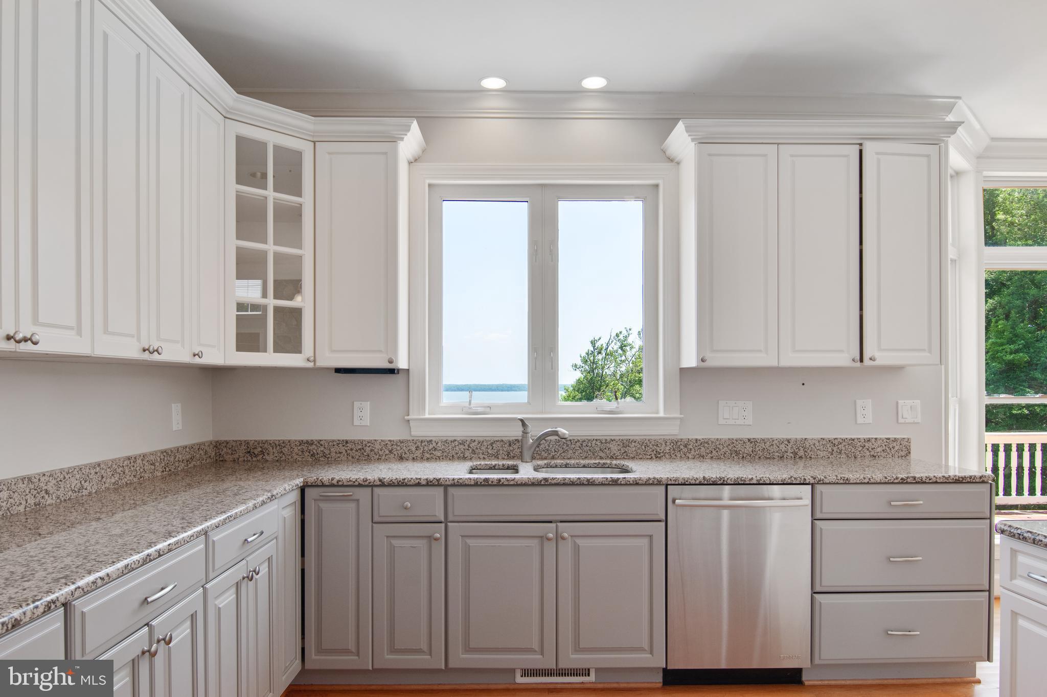 POTOMAC OVERLOOK - Residential