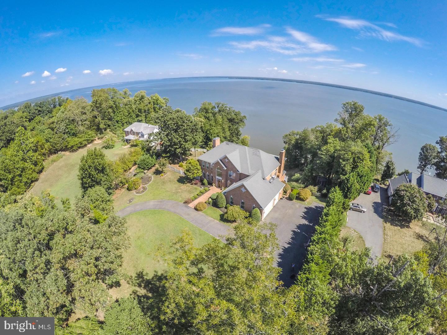 POTOMAC OVERLOOK - Residential