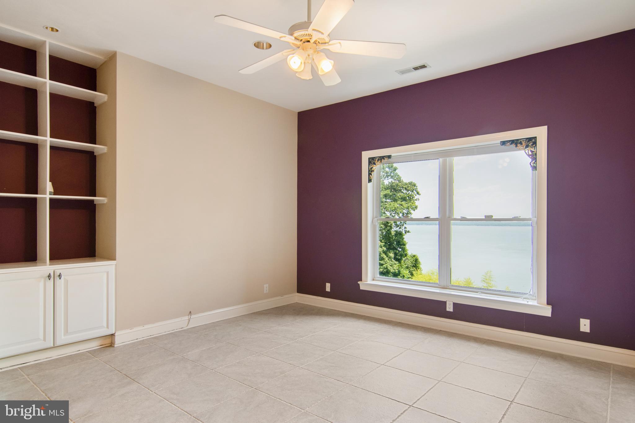 POTOMAC OVERLOOK - Residential