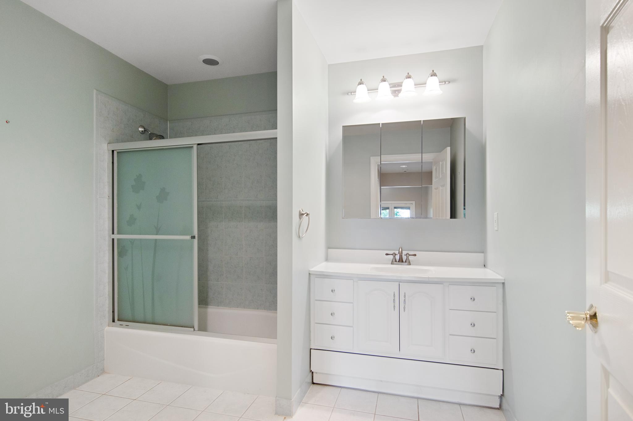 POTOMAC OVERLOOK - Residential