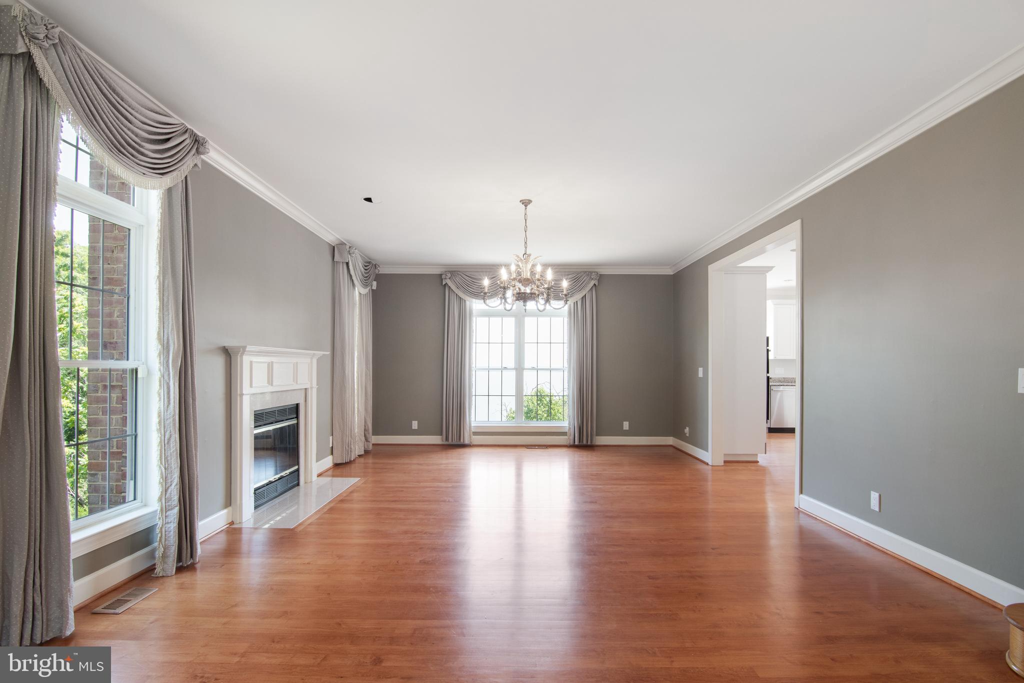 POTOMAC OVERLOOK - Residential