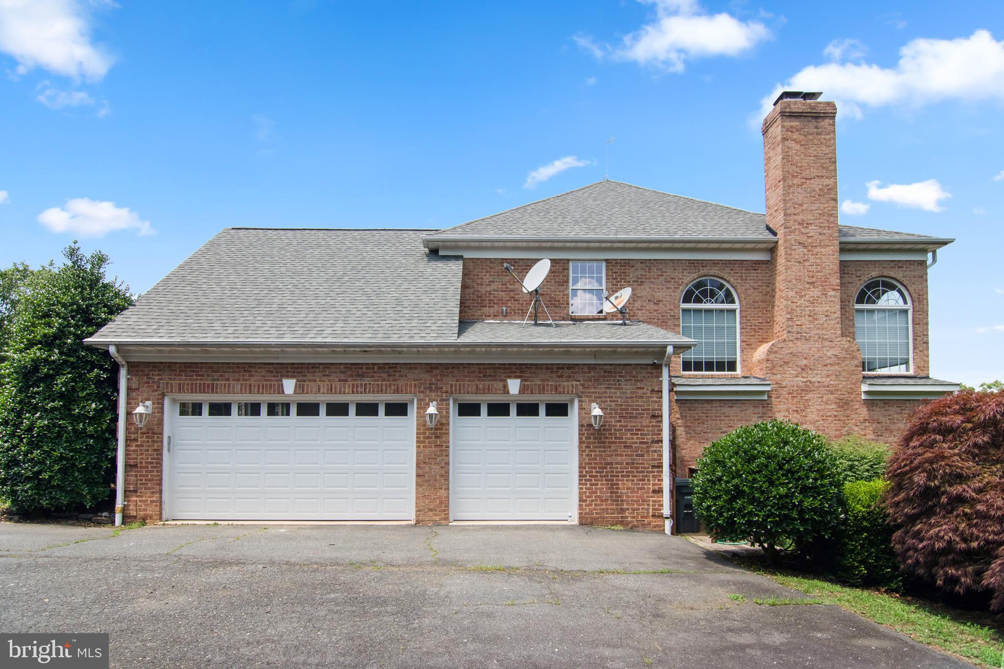 POTOMAC OVERLOOK - Residential