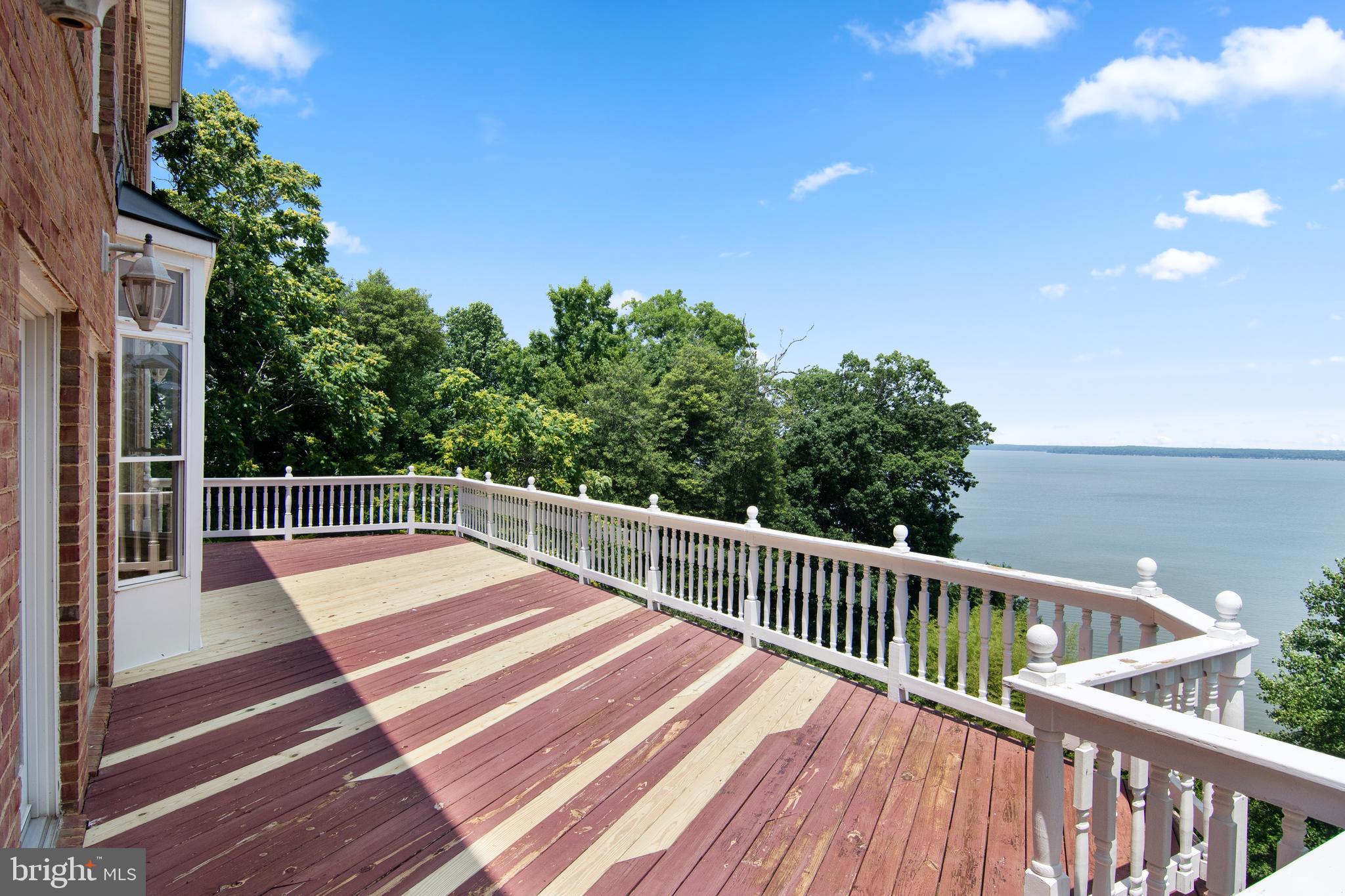 POTOMAC OVERLOOK - Residential