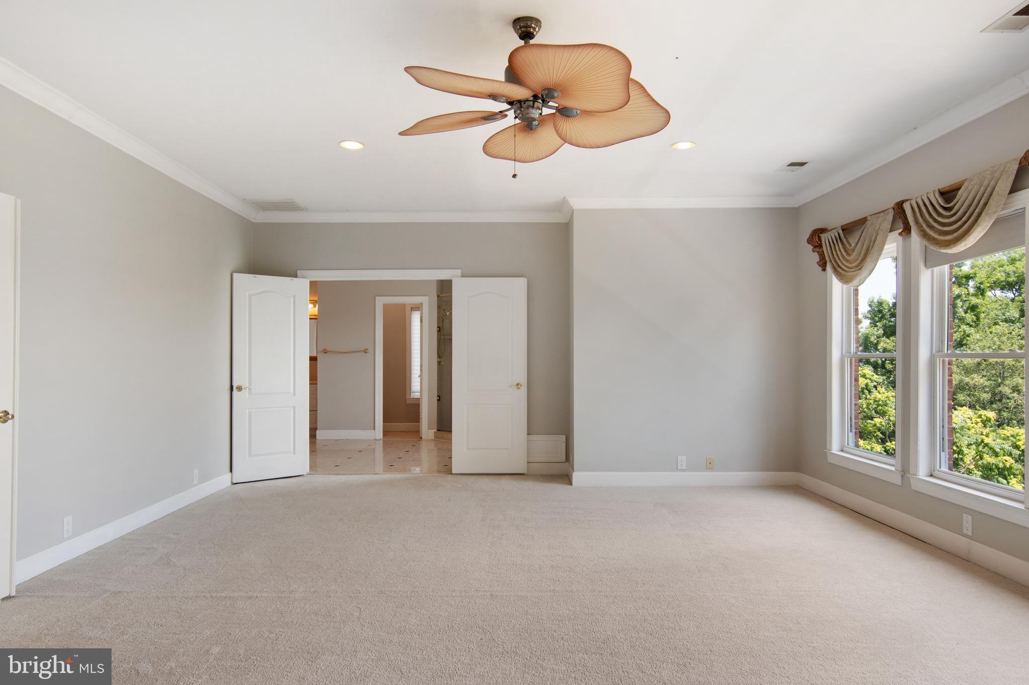 POTOMAC OVERLOOK - Residential