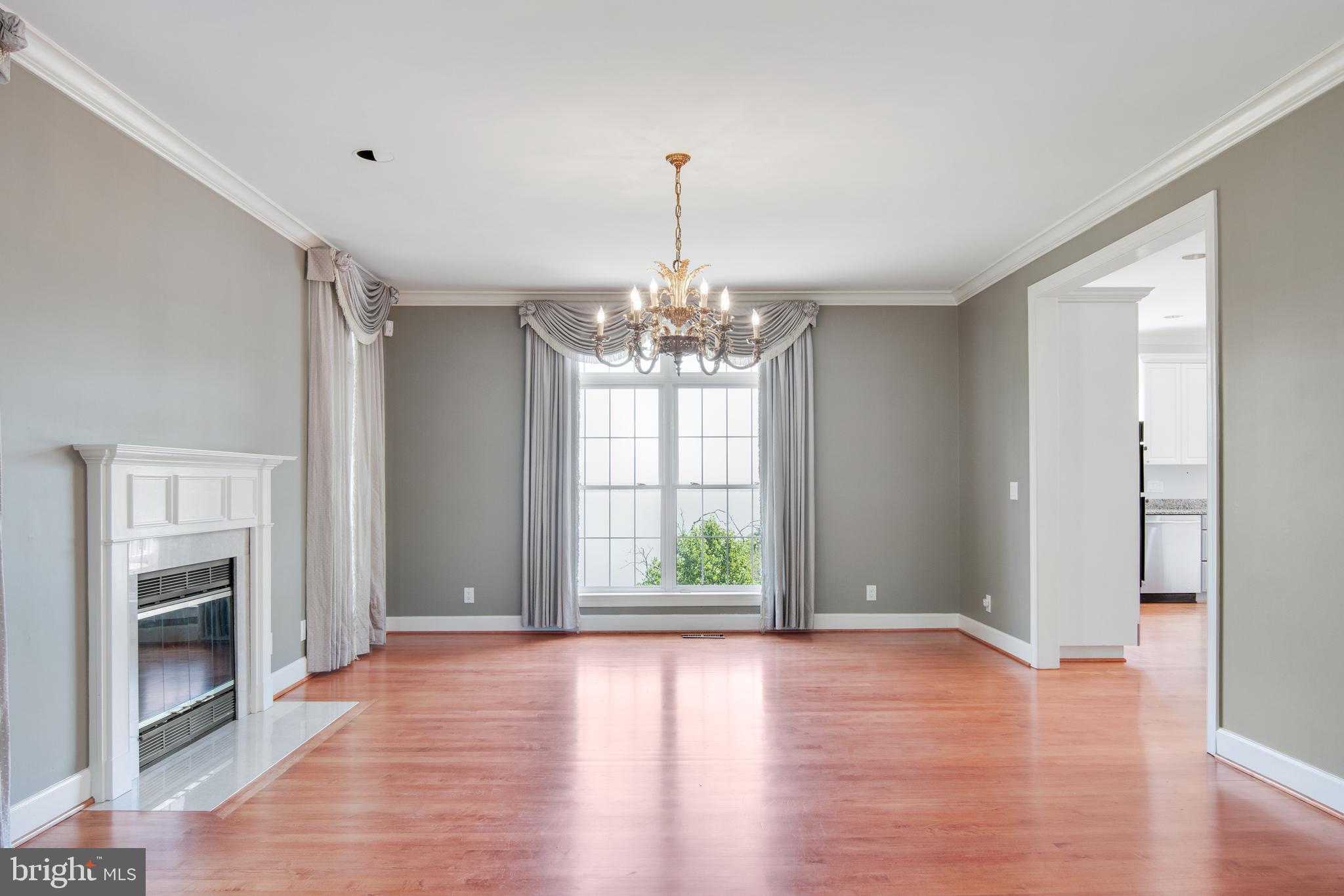 POTOMAC OVERLOOK - Residential