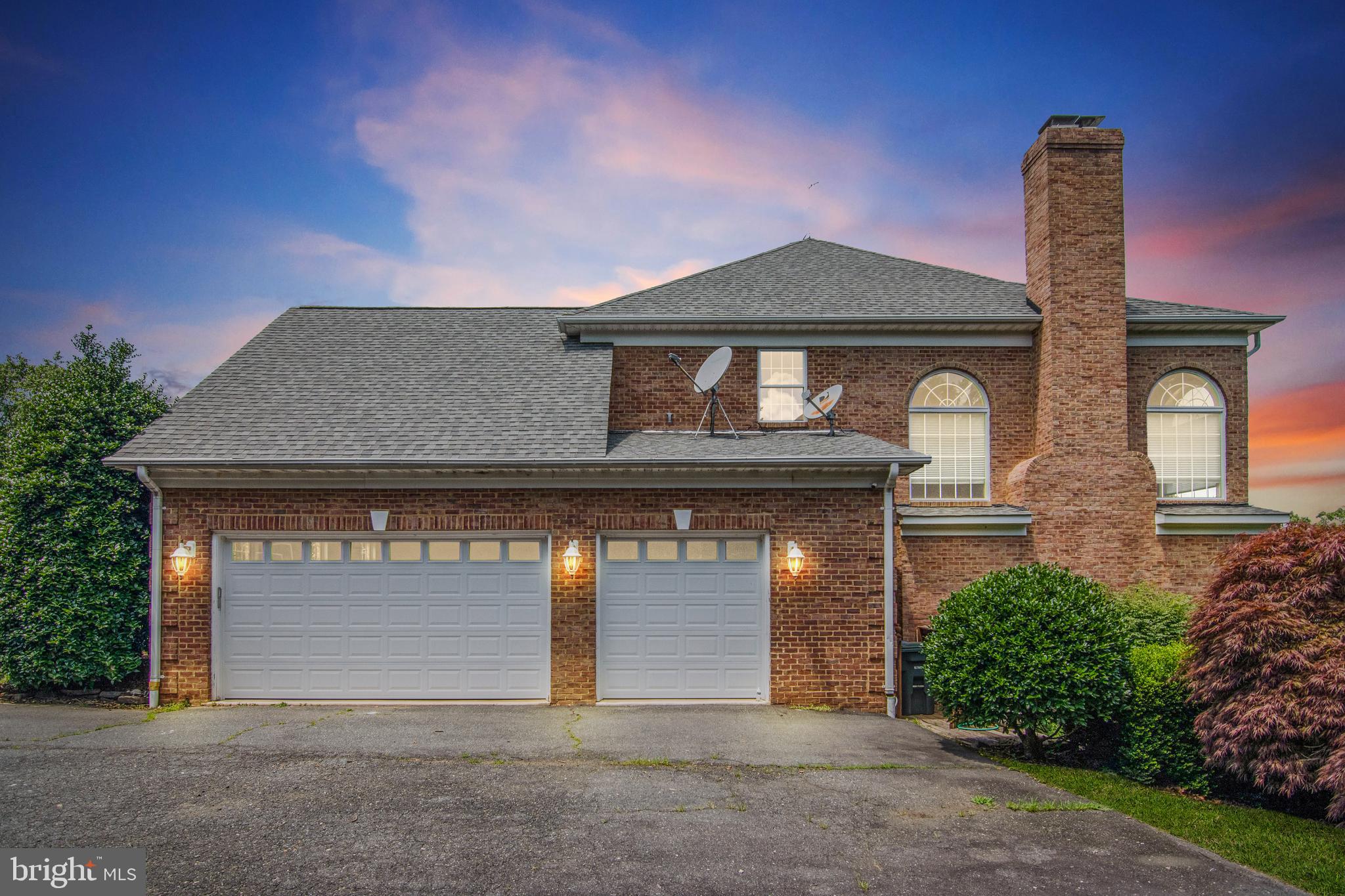 POTOMAC OVERLOOK - Residential