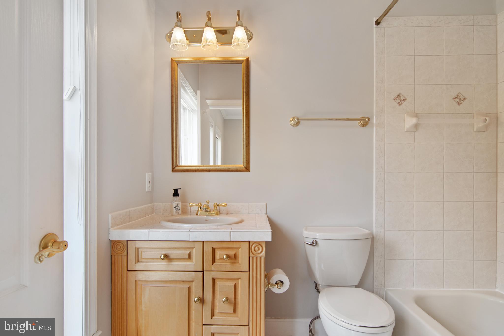 POTOMAC OVERLOOK - Residential